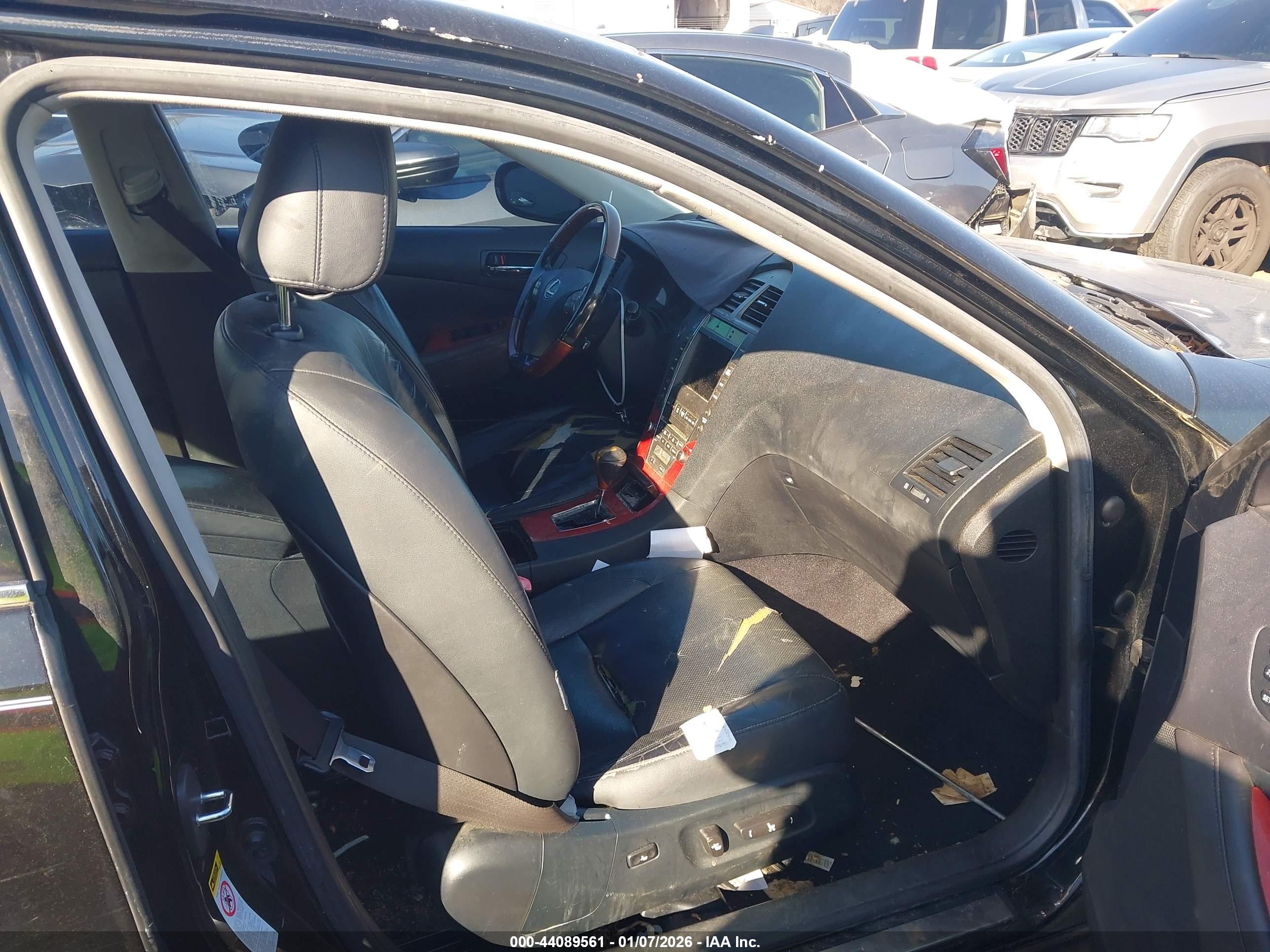 LEXUS ES image 5
