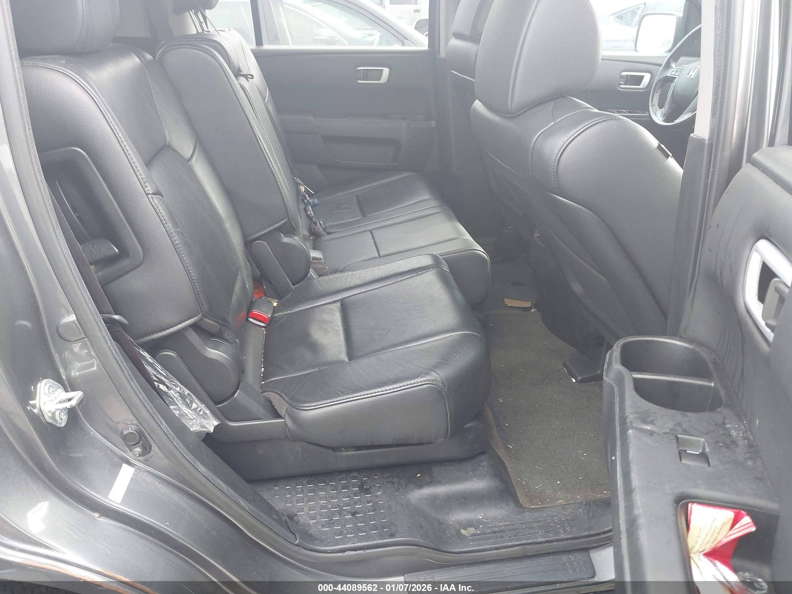 HONDA PILOT image 8