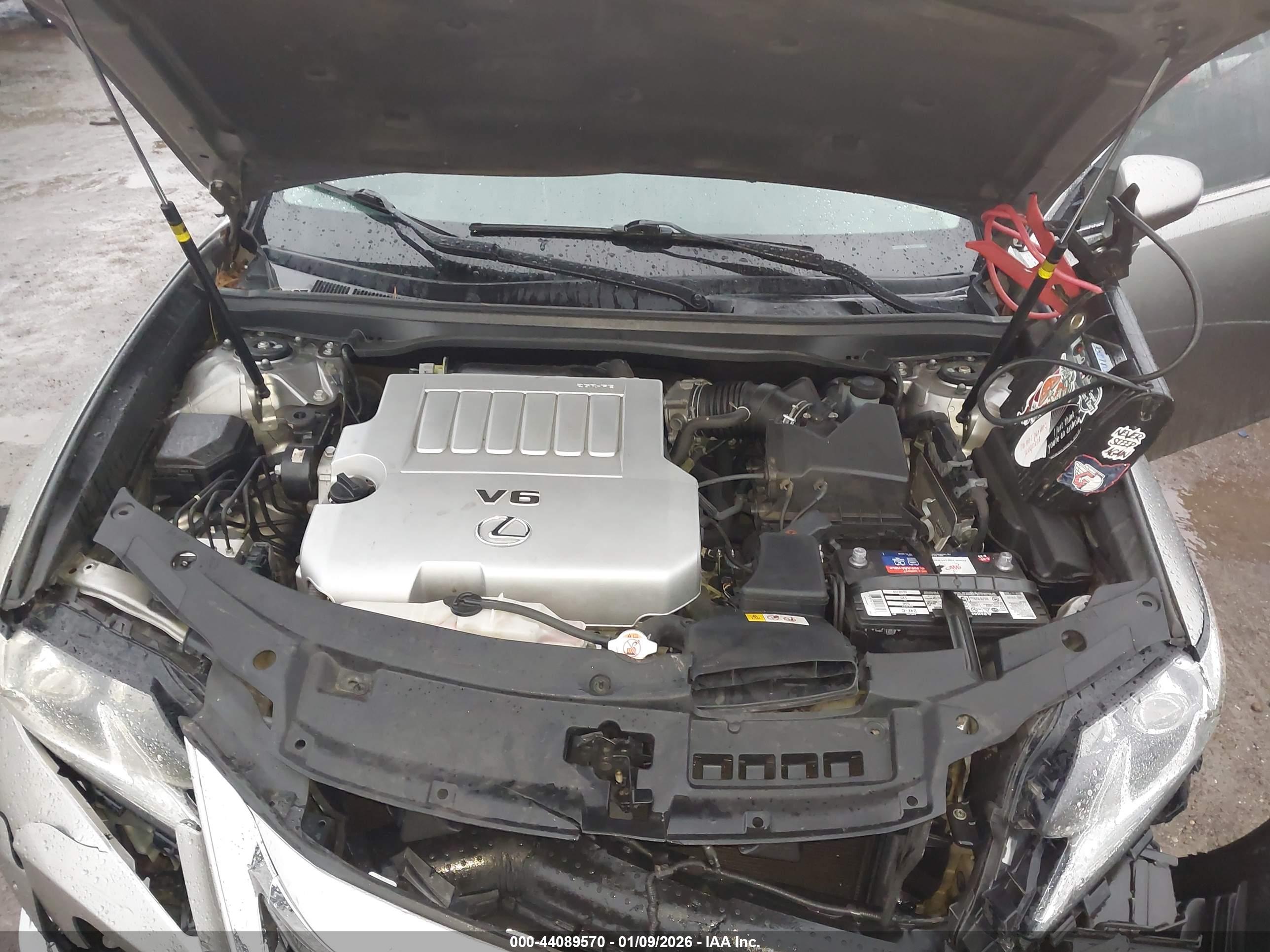 LEXUS ES image 10