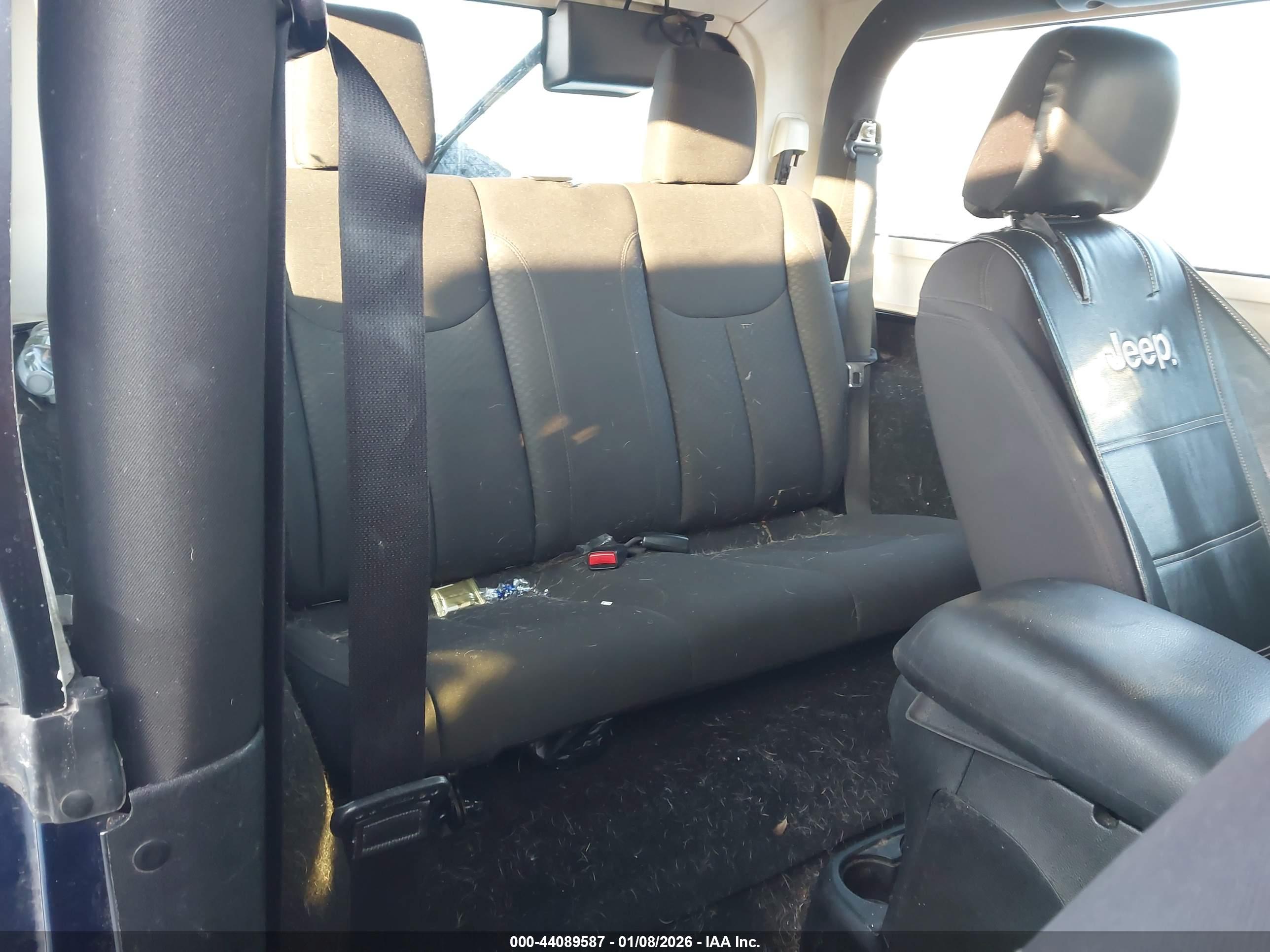 JEEP WRANGLER image 8