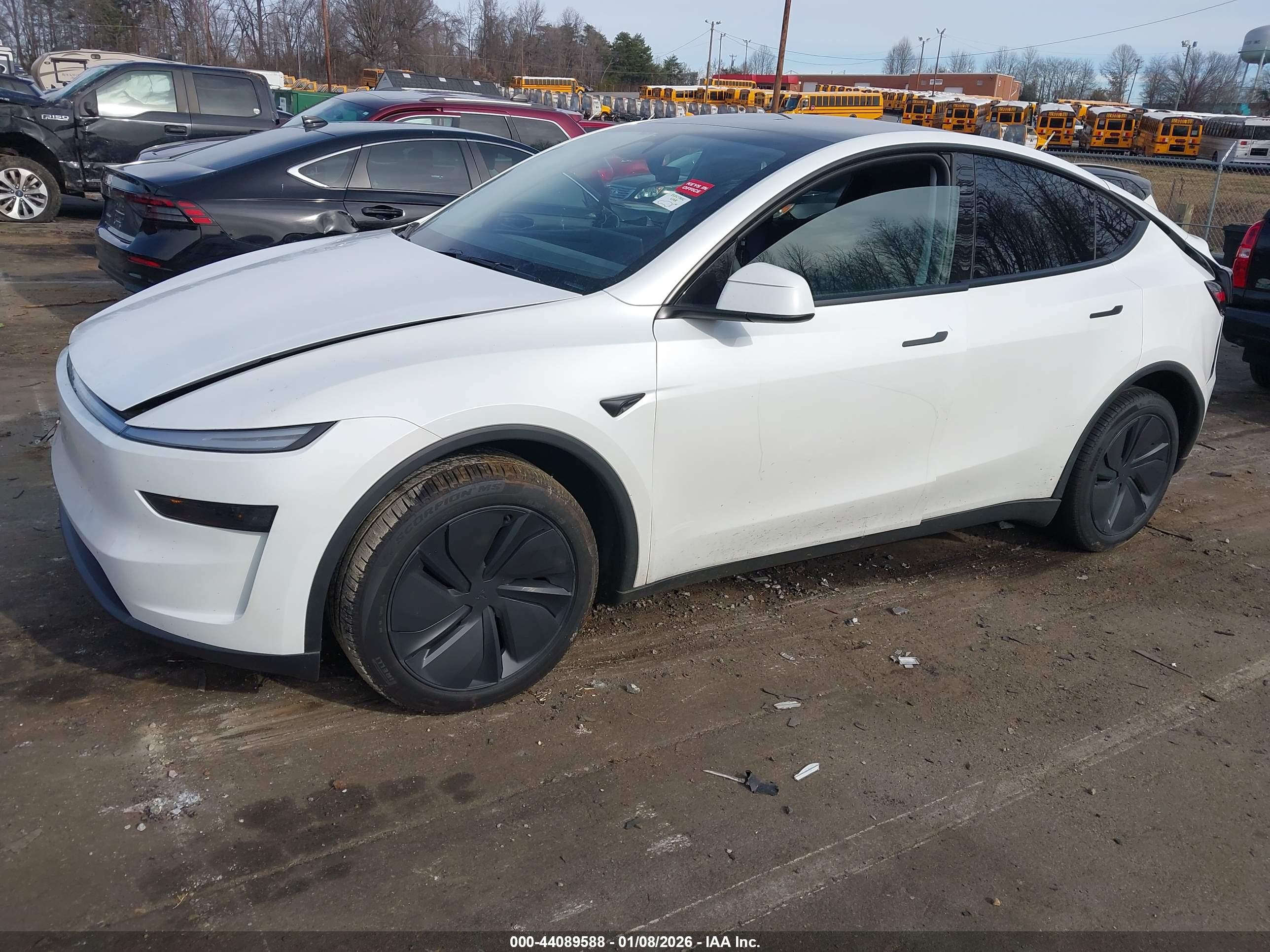 TESLA MODEL image 2