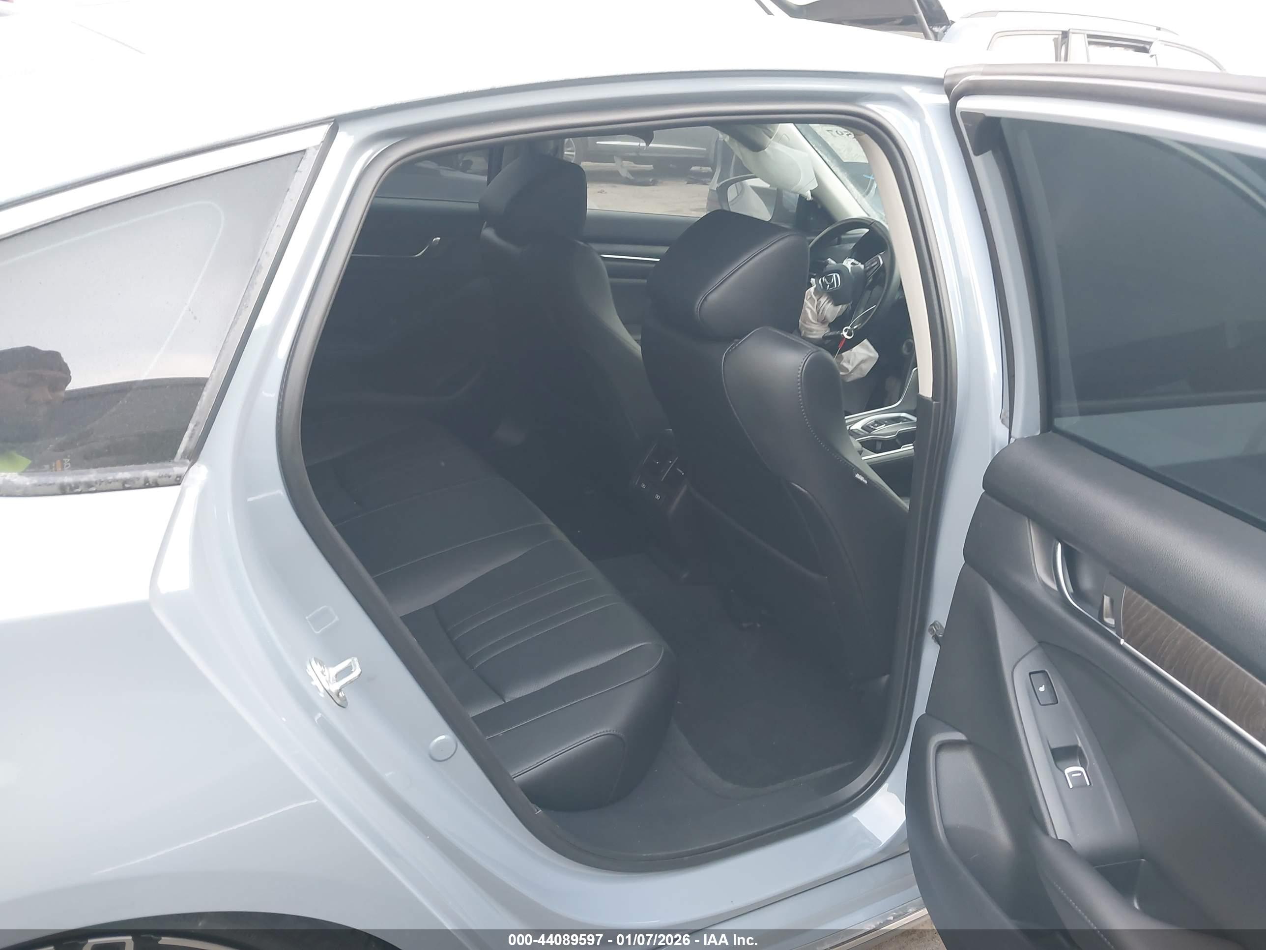 HONDA ACCORD image 8