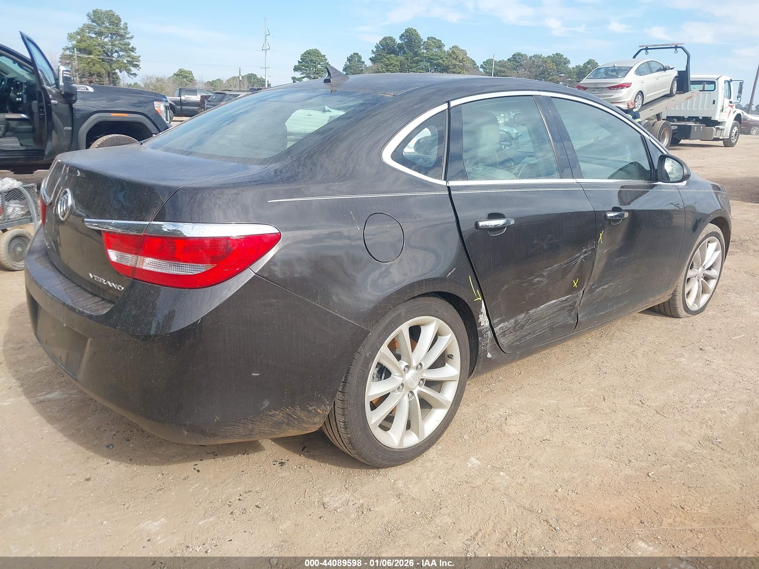 BUICK VERANO image 4