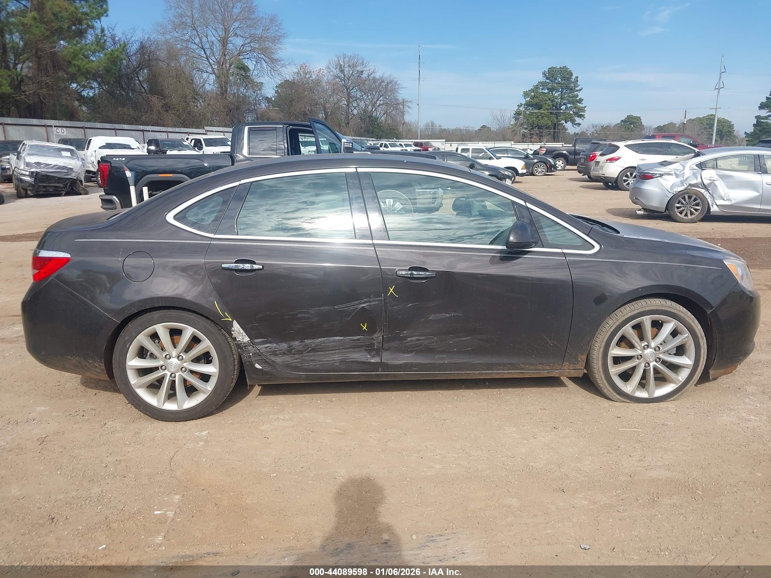 BUICK VERANO image 6