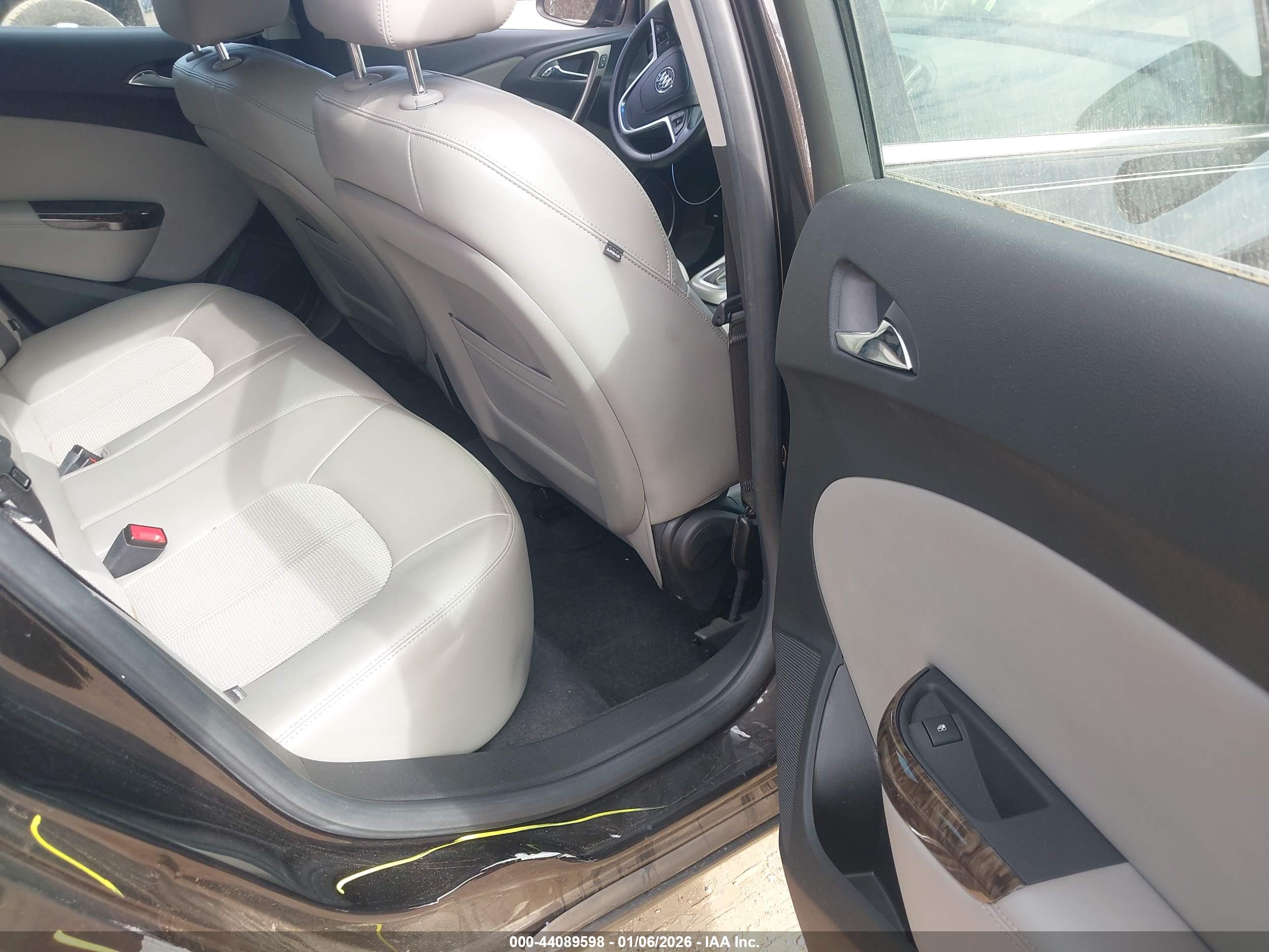 BUICK VERANO image 8