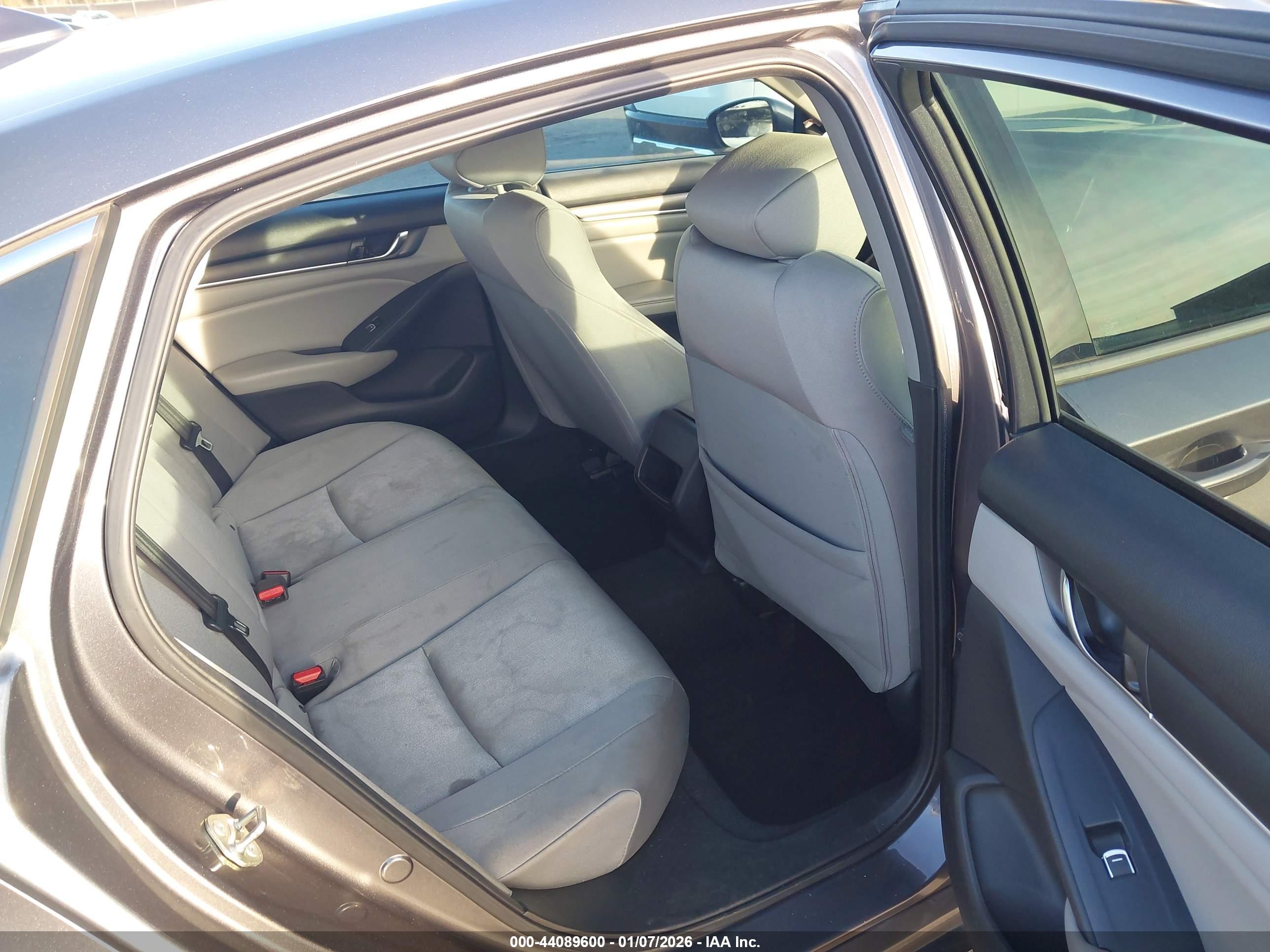 HONDA ACCORD image 8