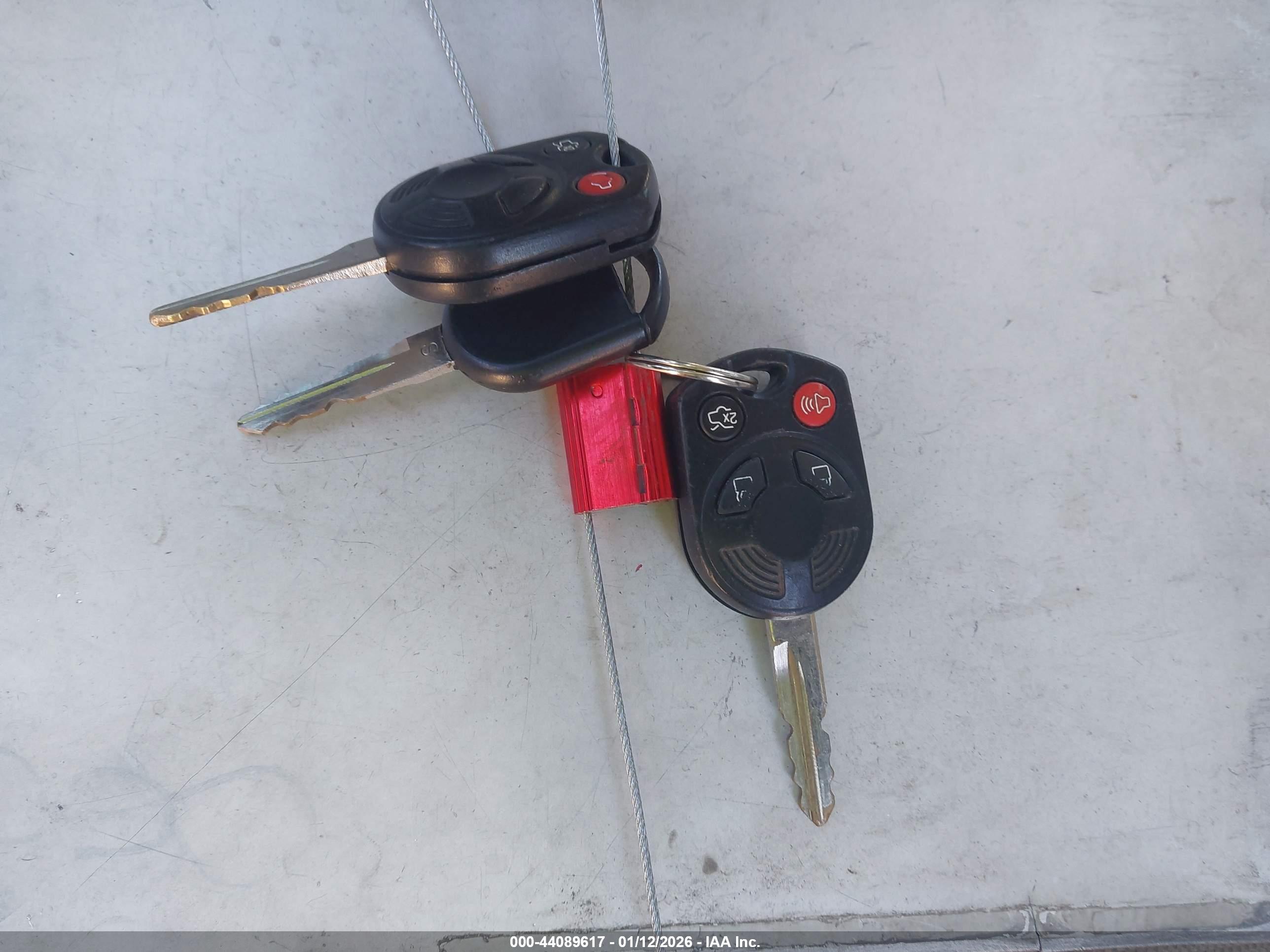 FORD ESCAPE image 11