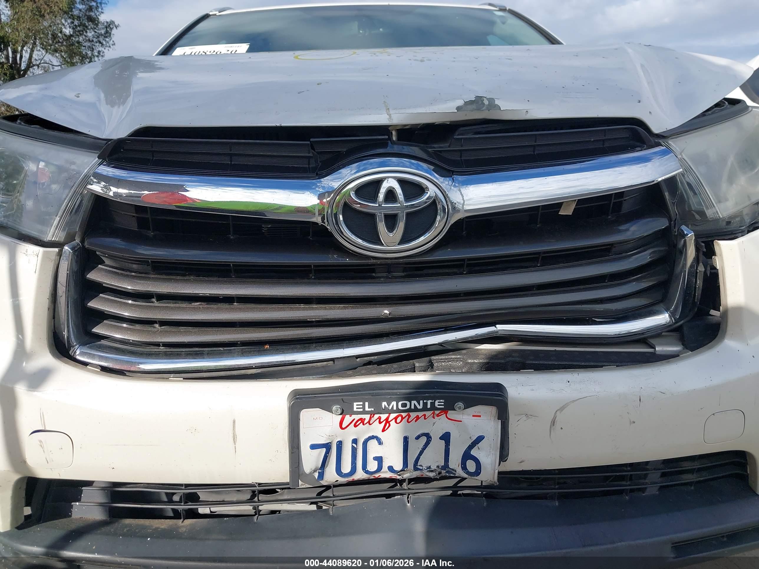 TOYOTA HIGHLANDER image 6