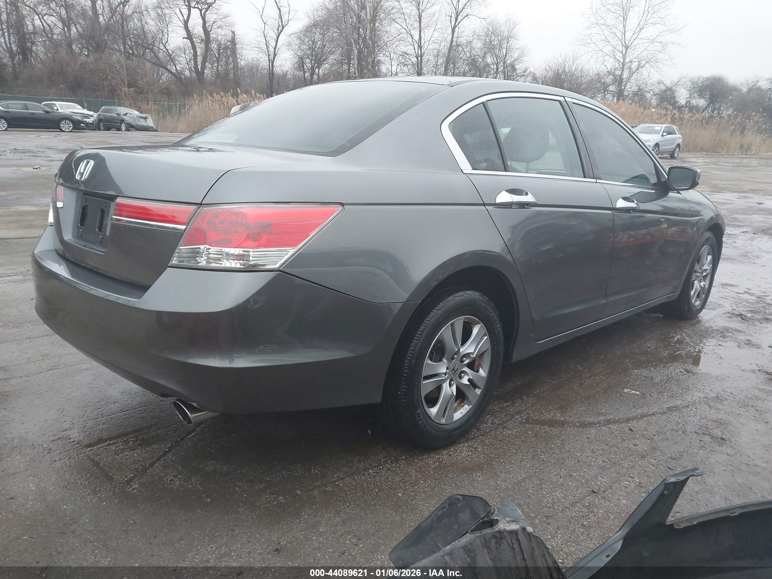 HONDA ACCORD image 4