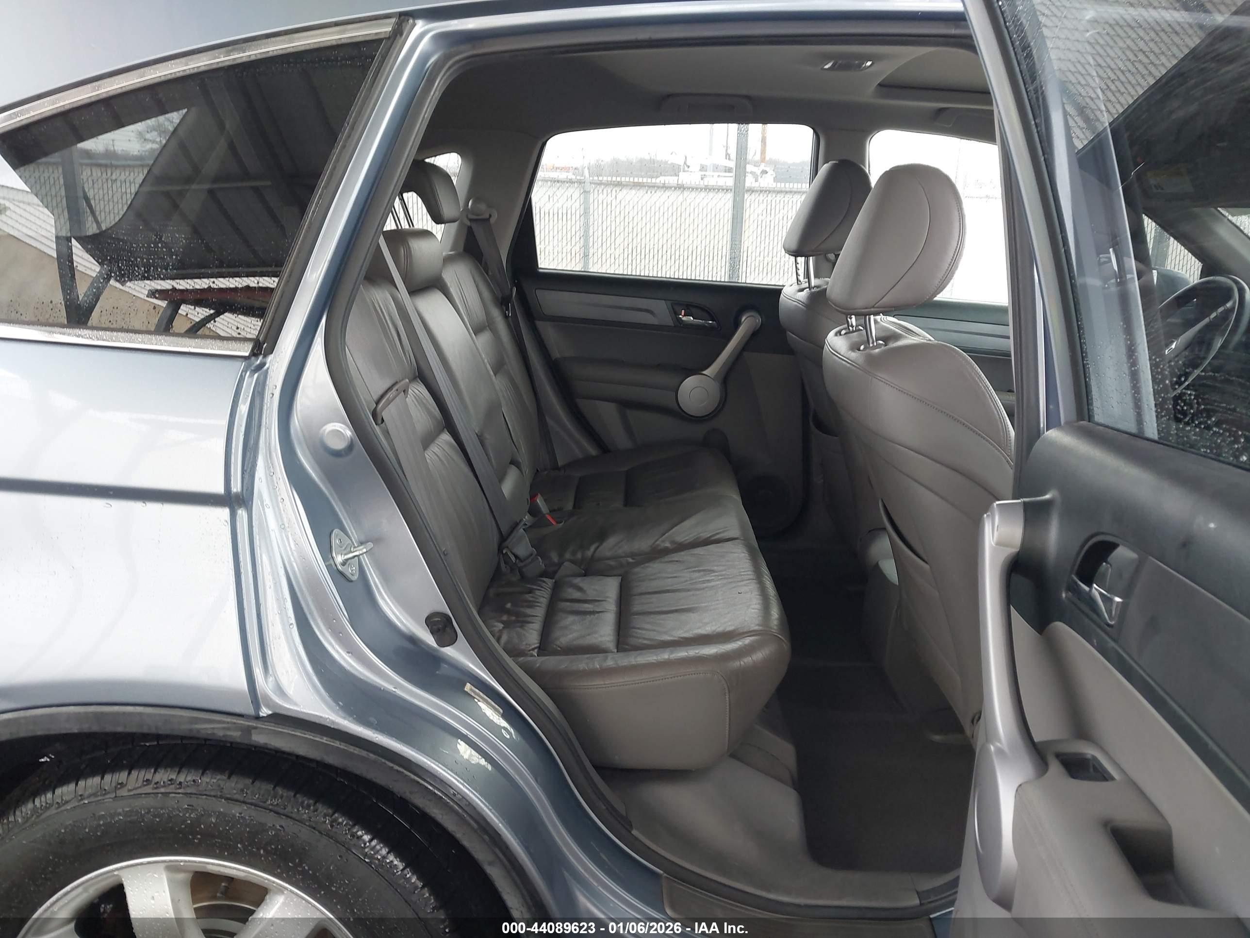 HONDA CR-V image 8