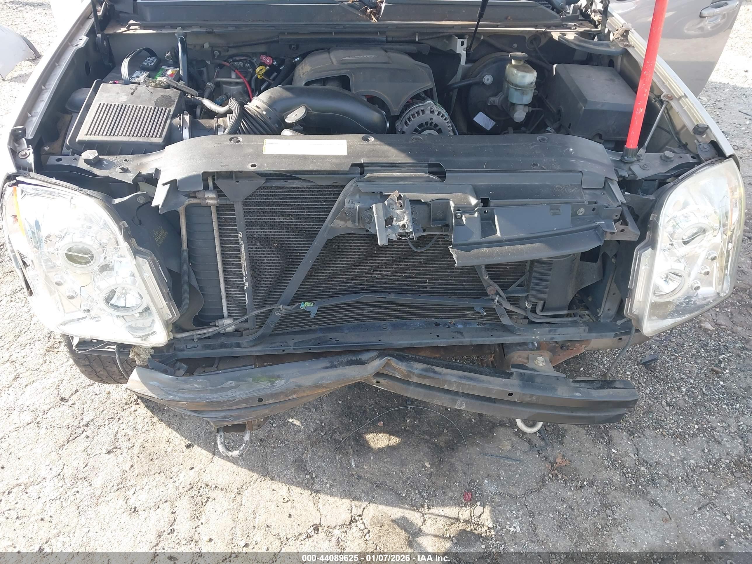 GMC YUKON image 10