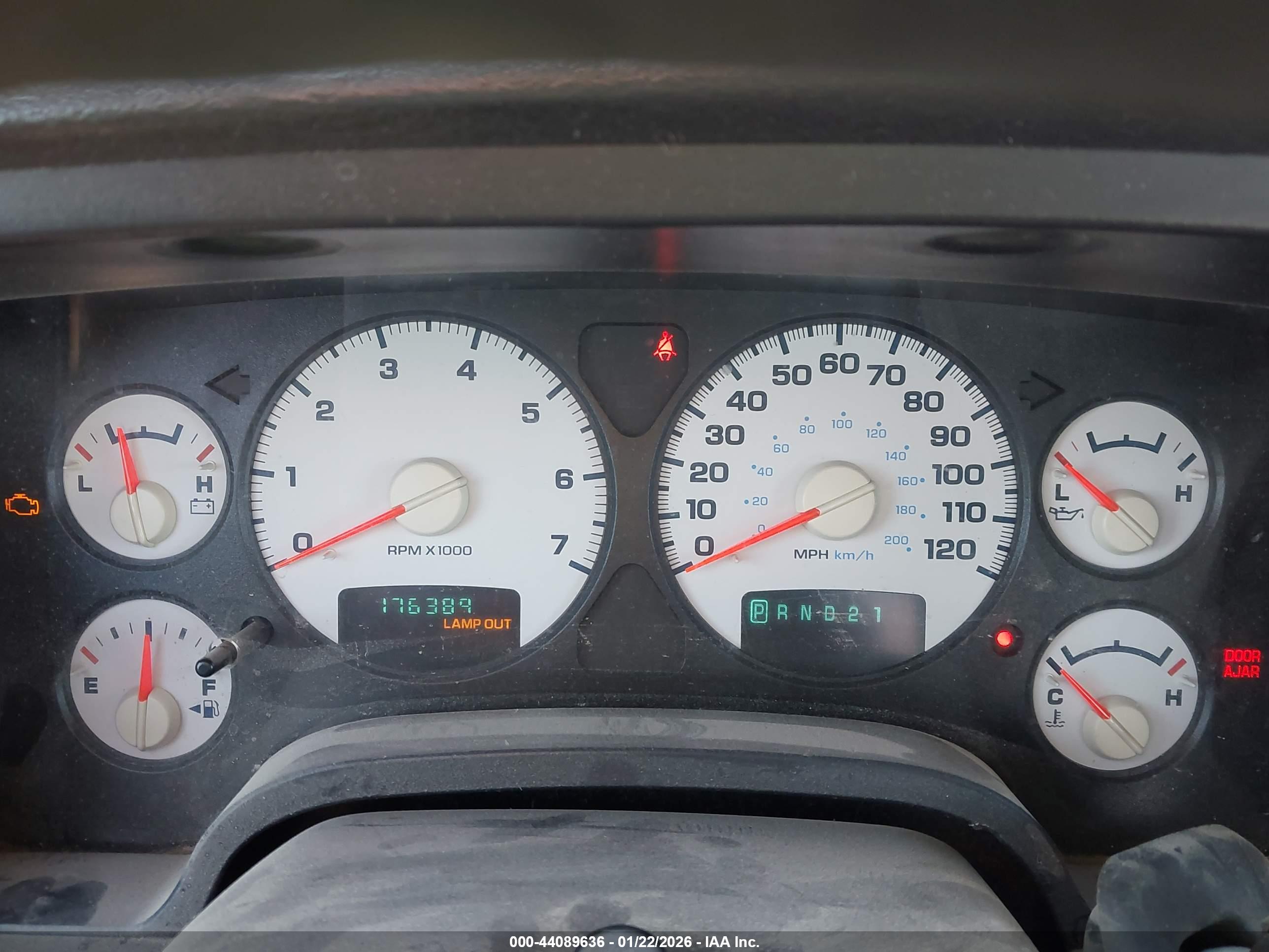 DODGE RAM image 7