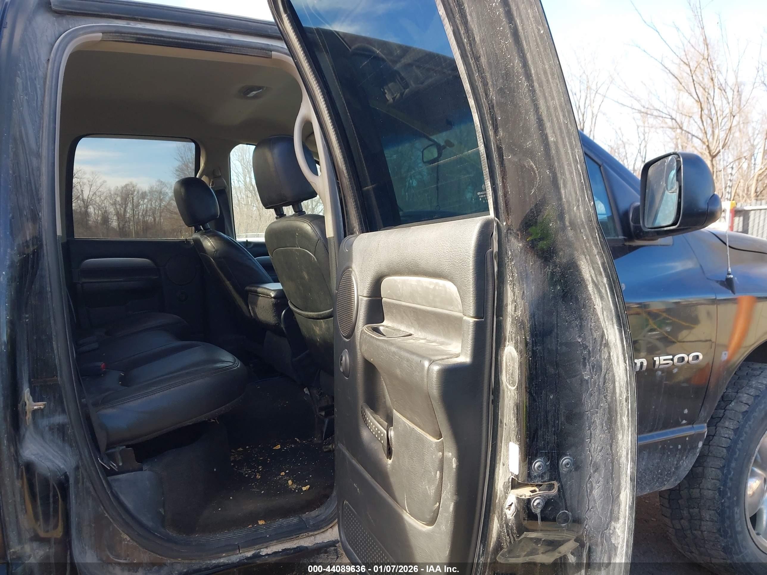 DODGE RAM image 8