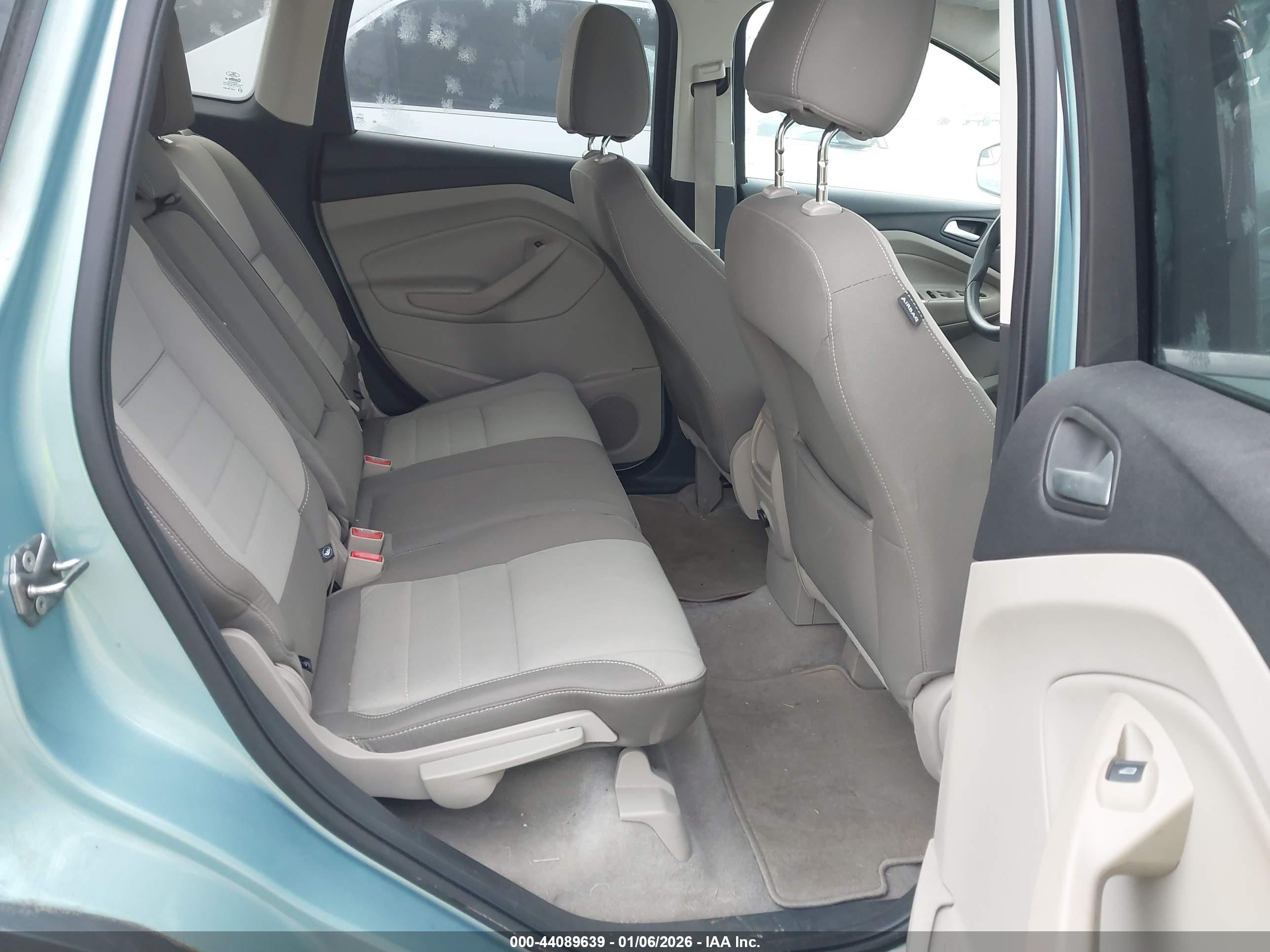 FORD ESCAPE image 8