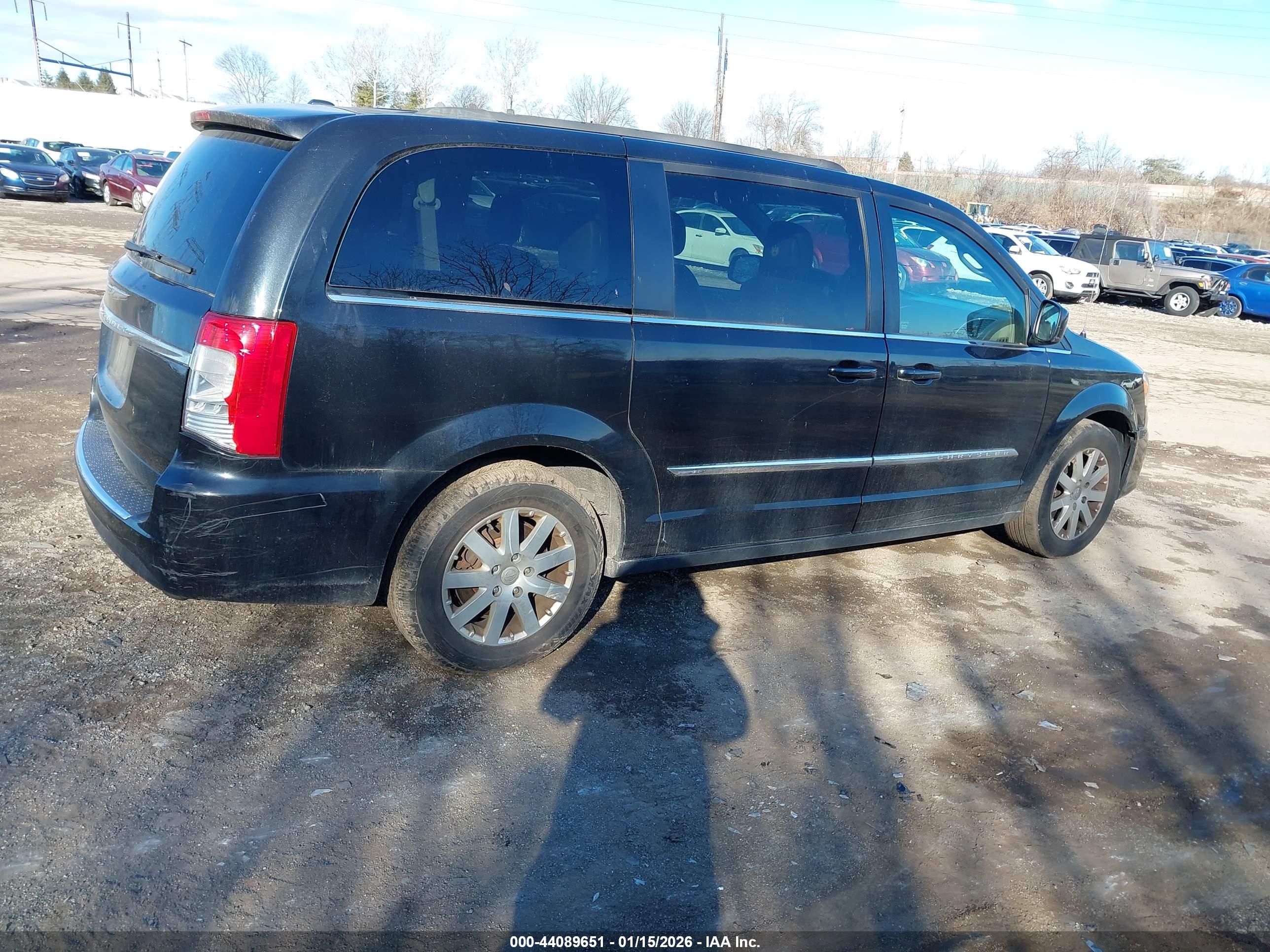 CHRYSLER TOWN image 4