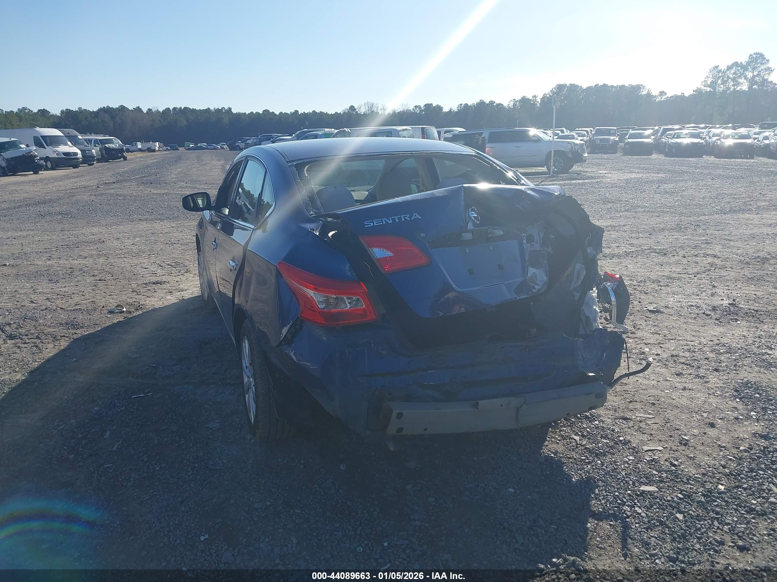 NISSAN SENTRA image 6