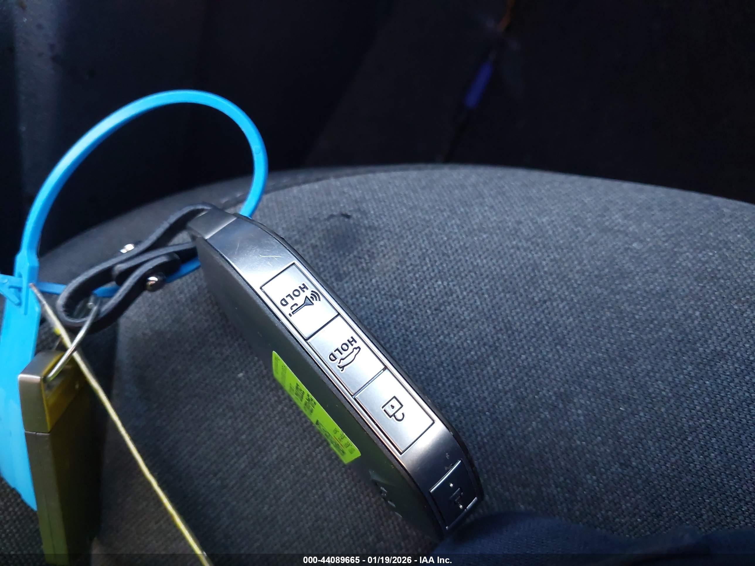 KIA K4 image 11