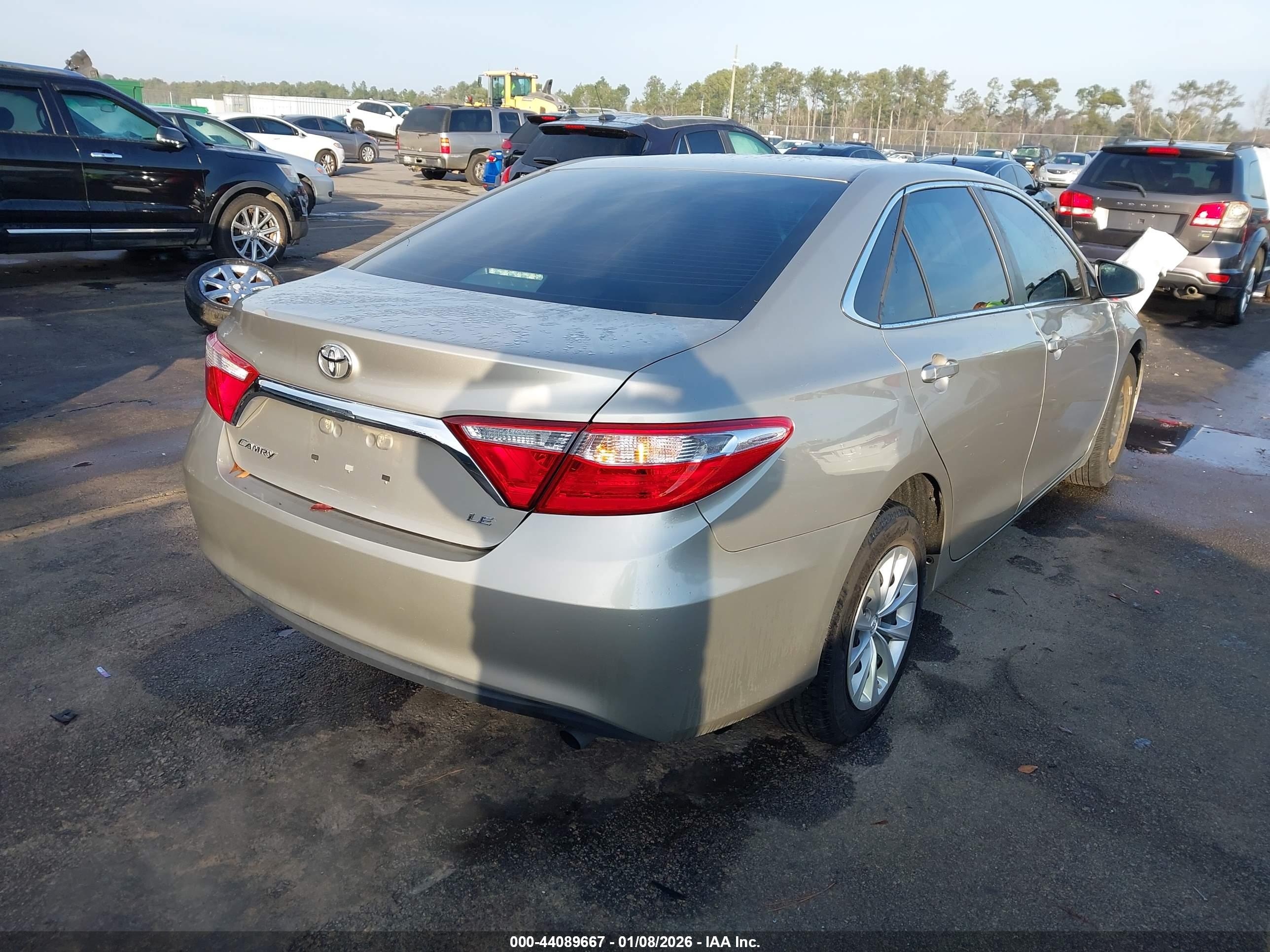 TOYOTA CAMRY image 4