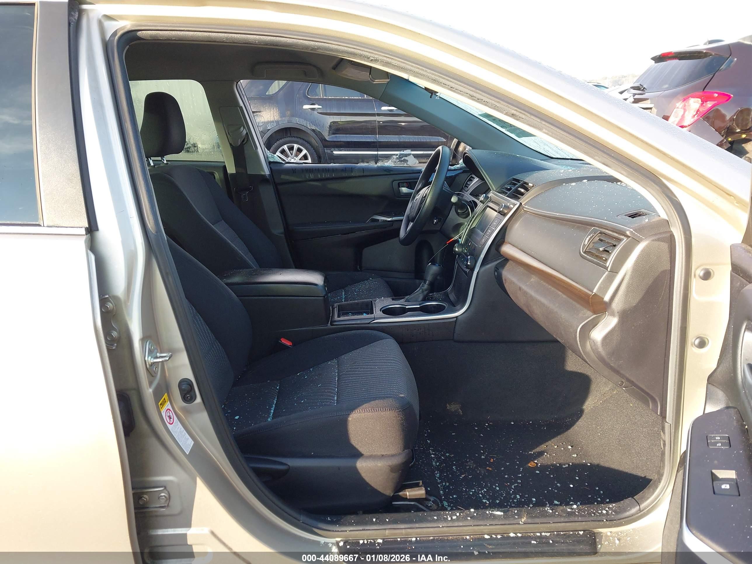 TOYOTA CAMRY image 5