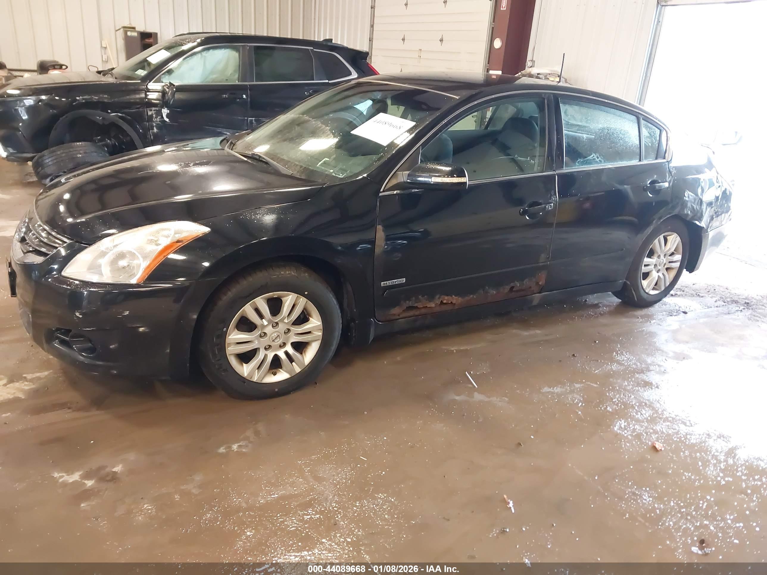 NISSAN ALTIMA image 2