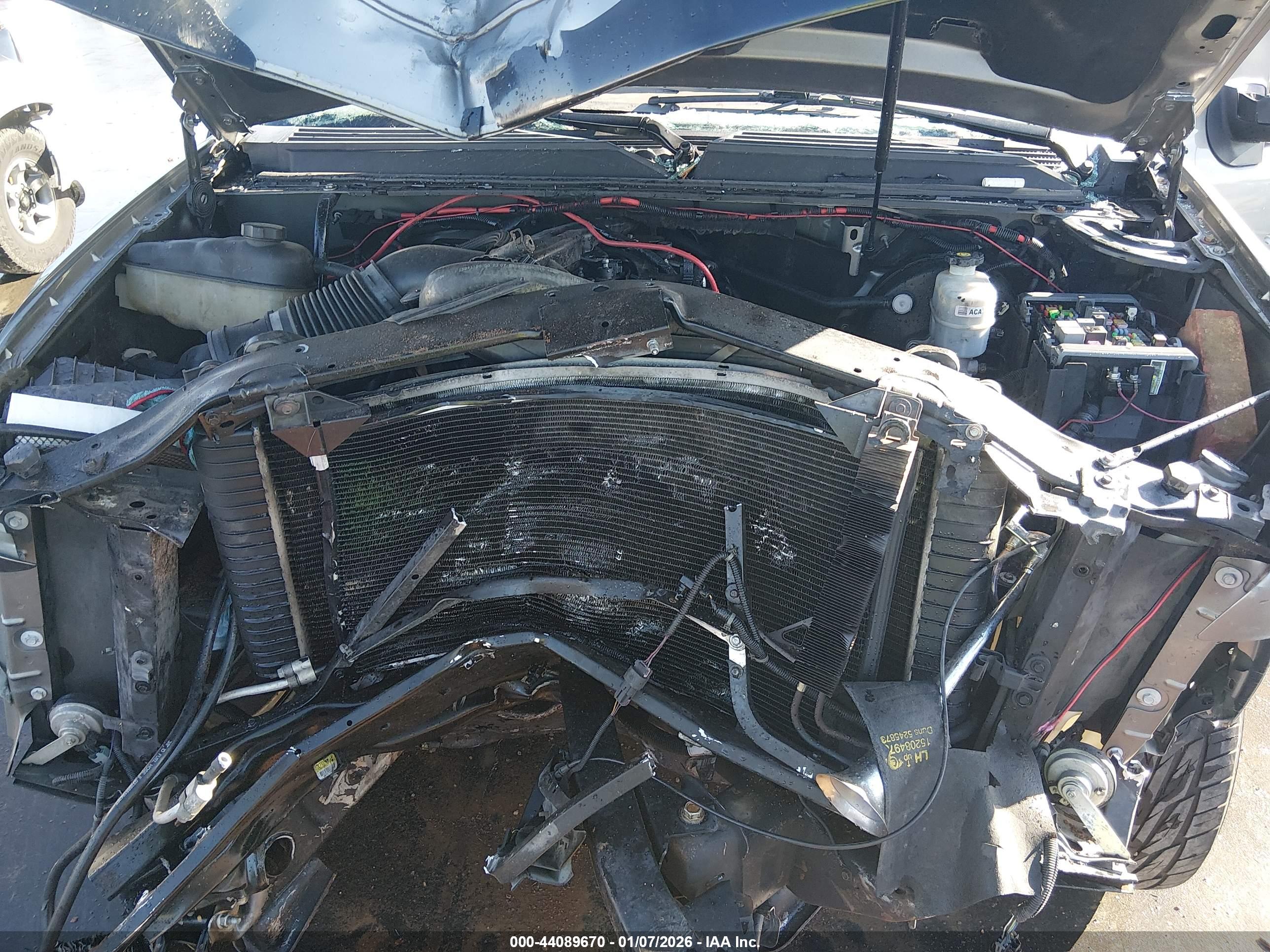CHEVROLET TAHOE image 10