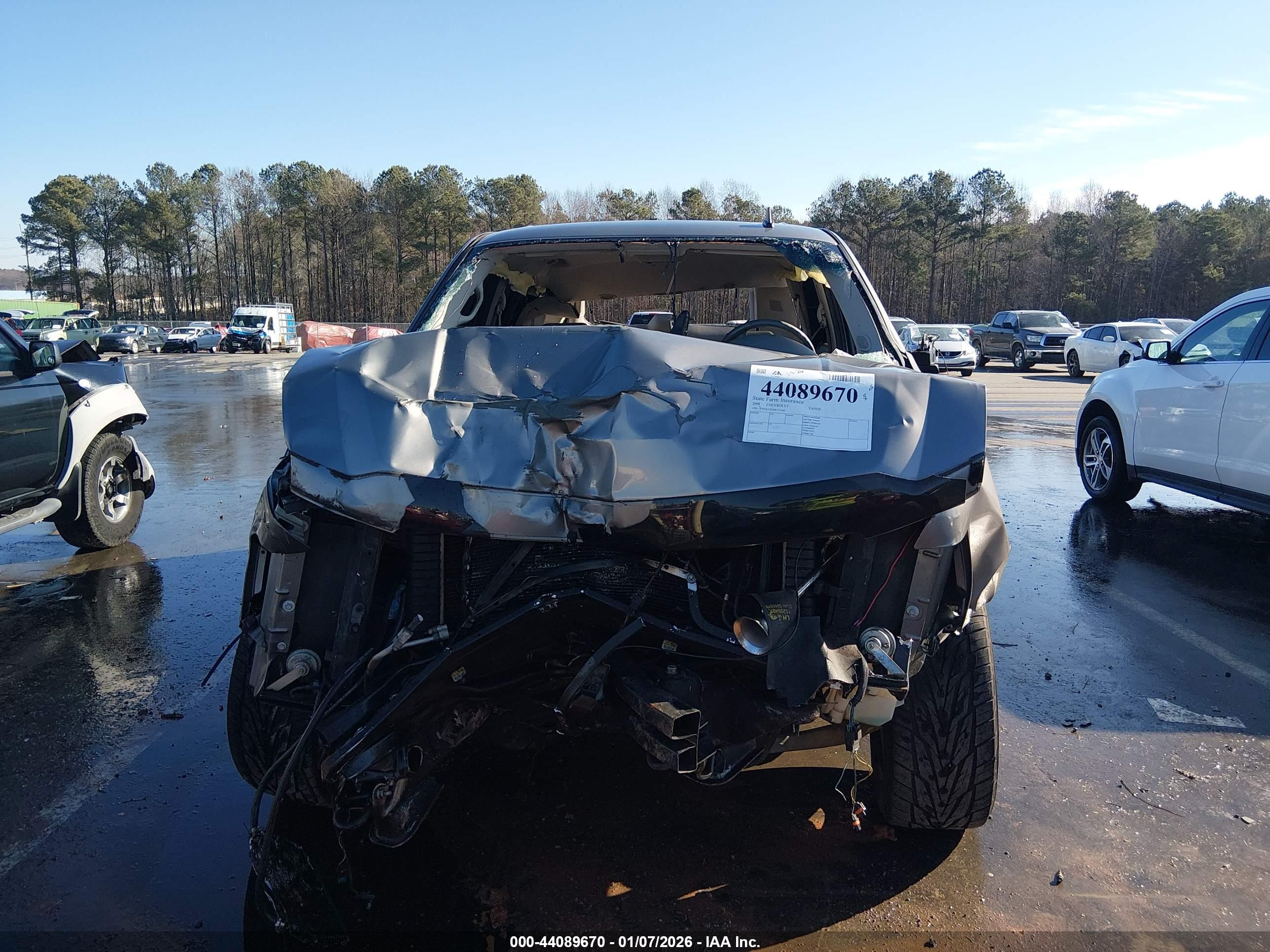 CHEVROLET TAHOE image 6