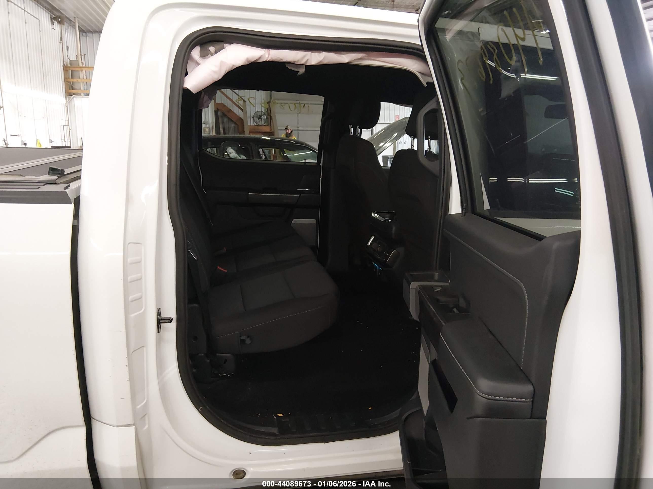 FORD F-150 image 8