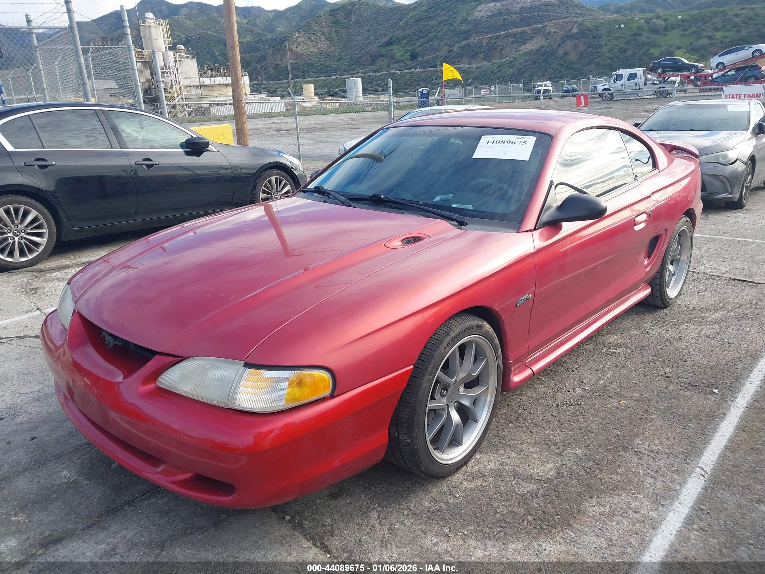 FORD MUSTANG image 2