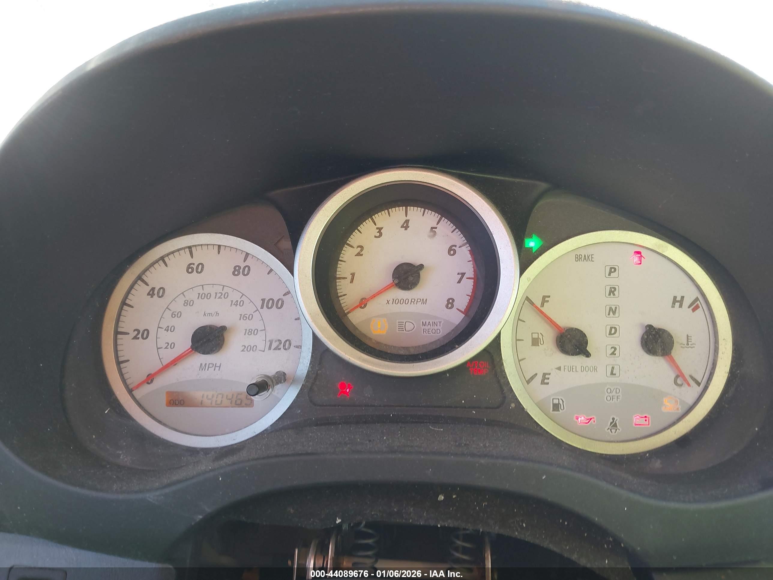 TOYOTA RAV4 image 7