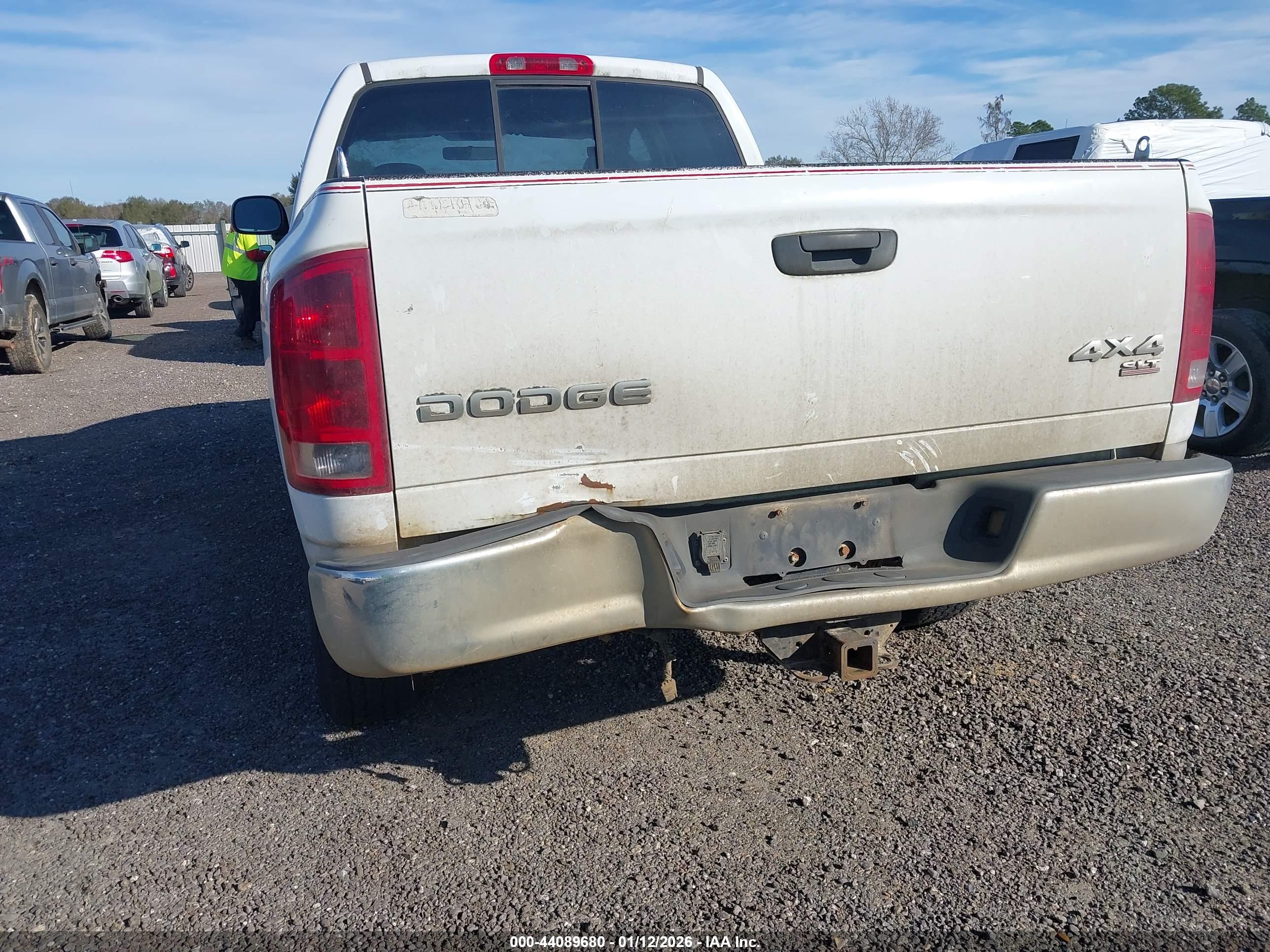 DODGE RAM image 6
