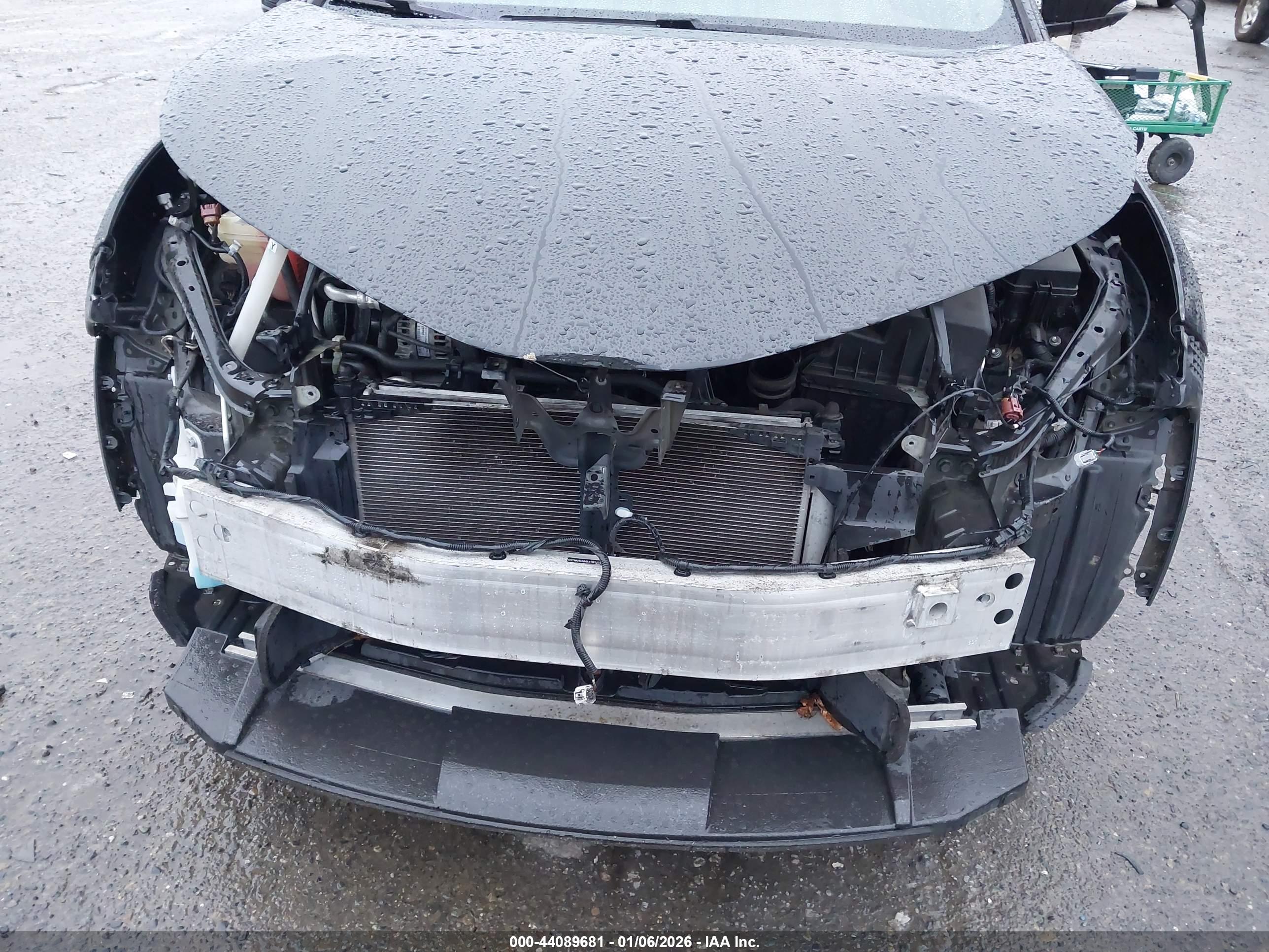 TOYOTA C-HR image 6