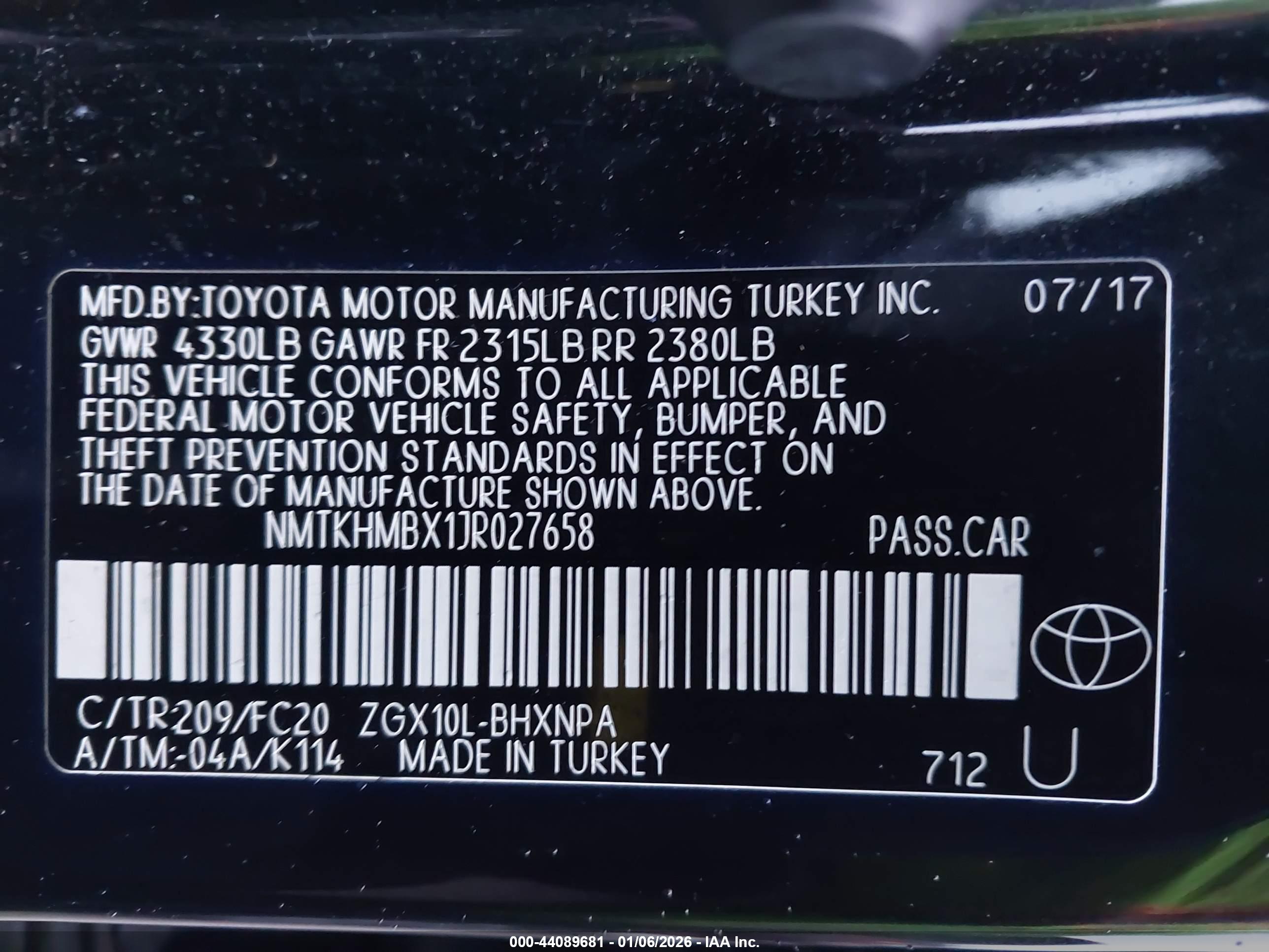 TOYOTA C-HR image 9