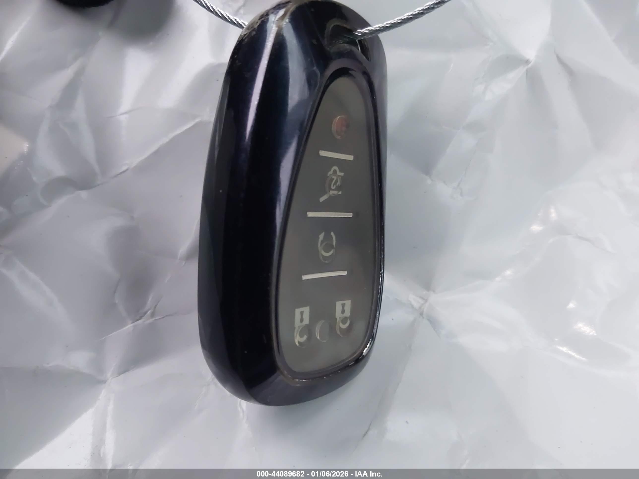 CHEVROLET TRAVERSE image 11
