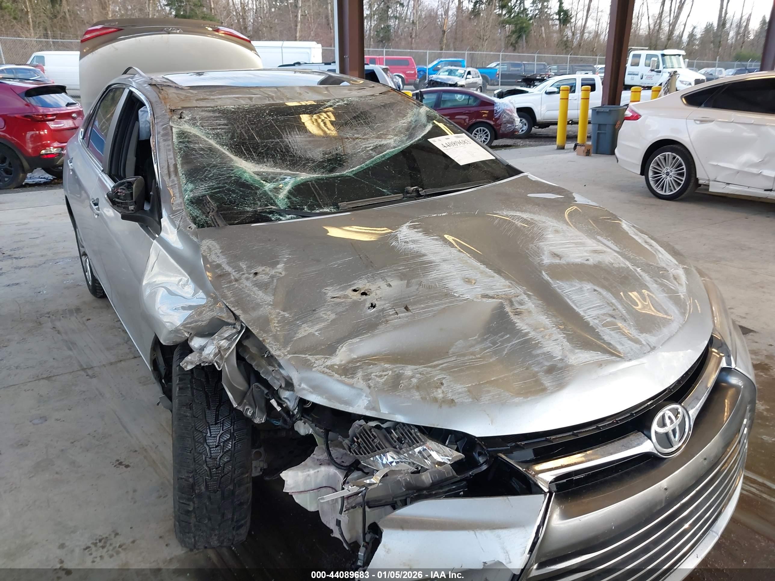 TOYOTA CAMRY image 6