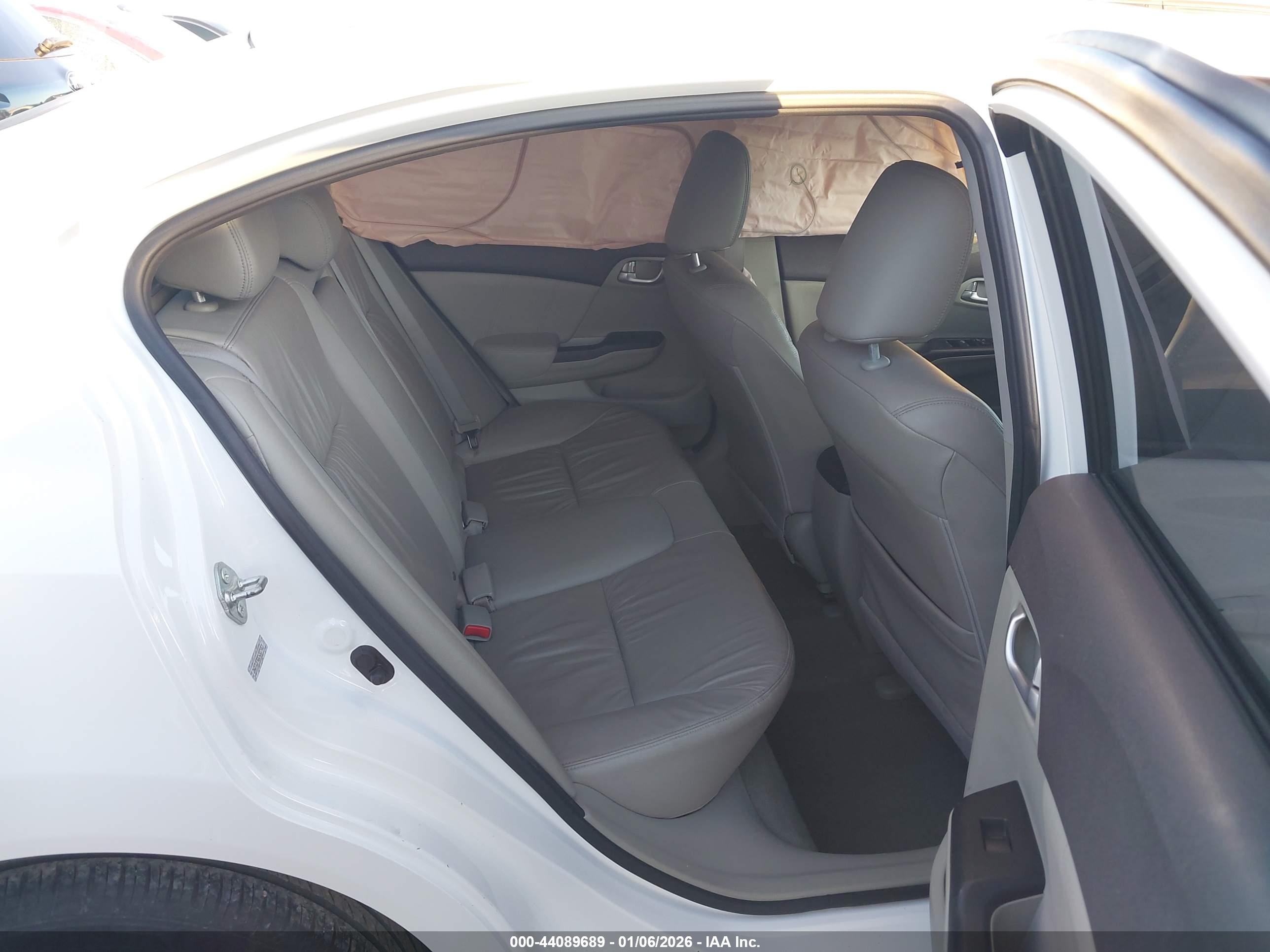 HONDA CIVIC image 8
