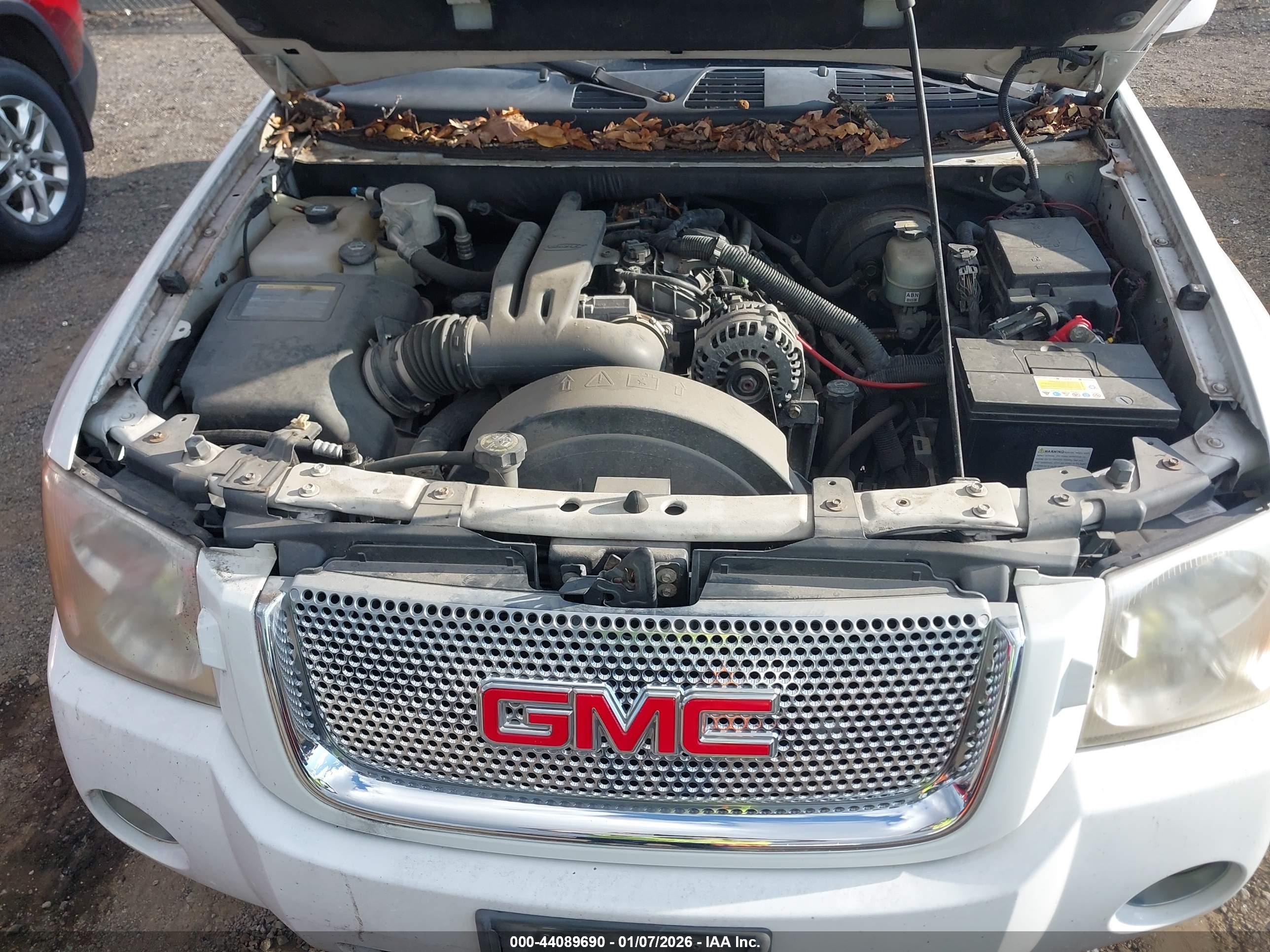 GMC ENVOY image 10