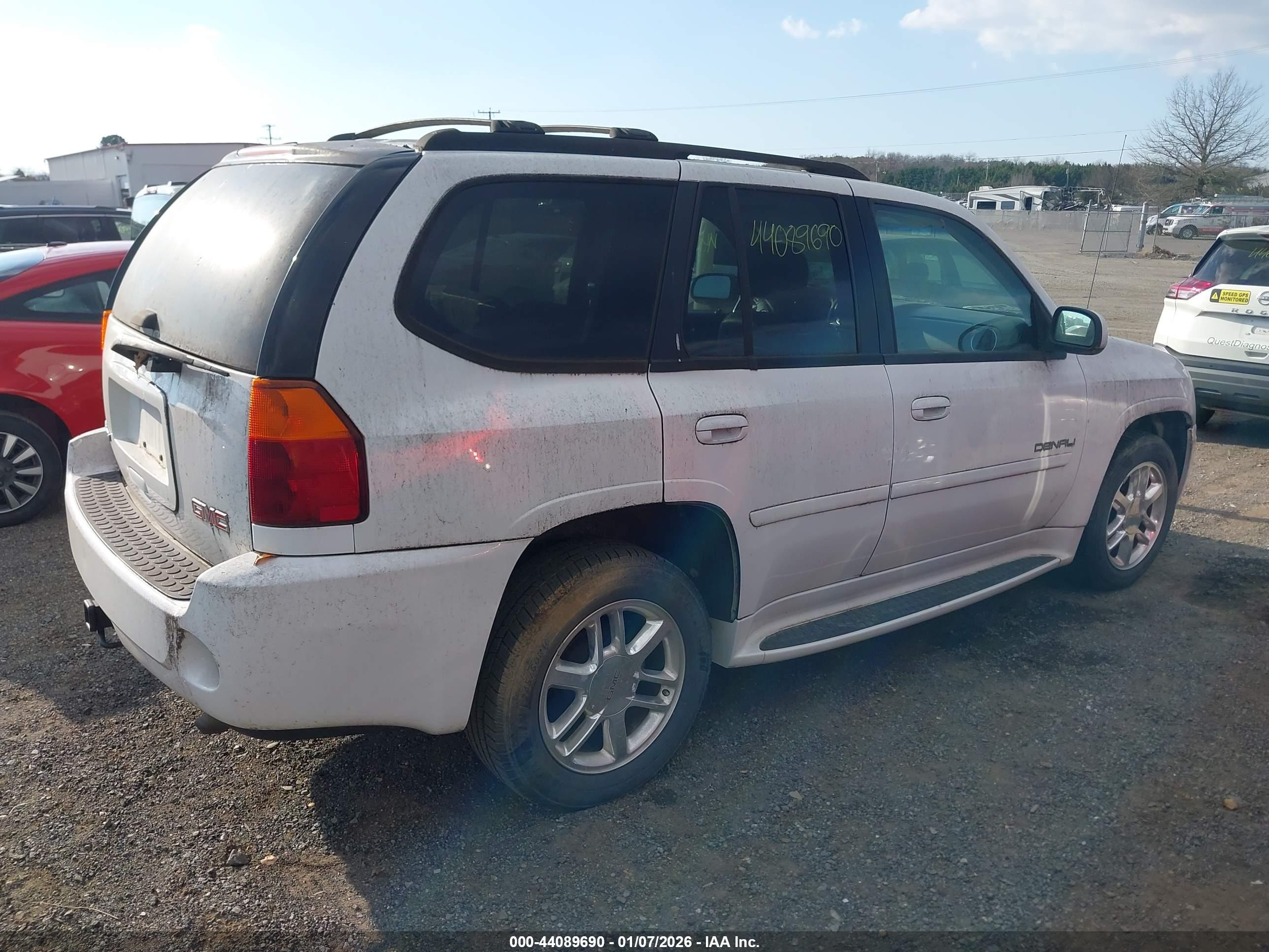 GMC ENVOY image 4