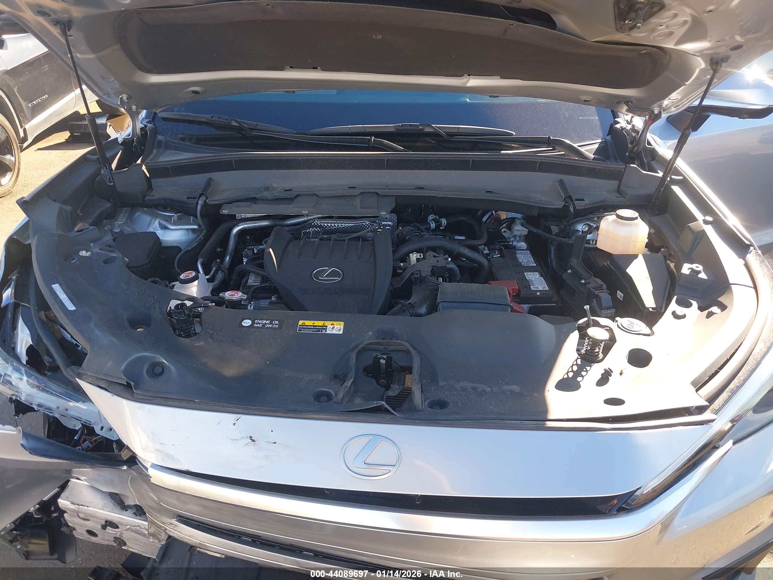 LEXUS TX image 10