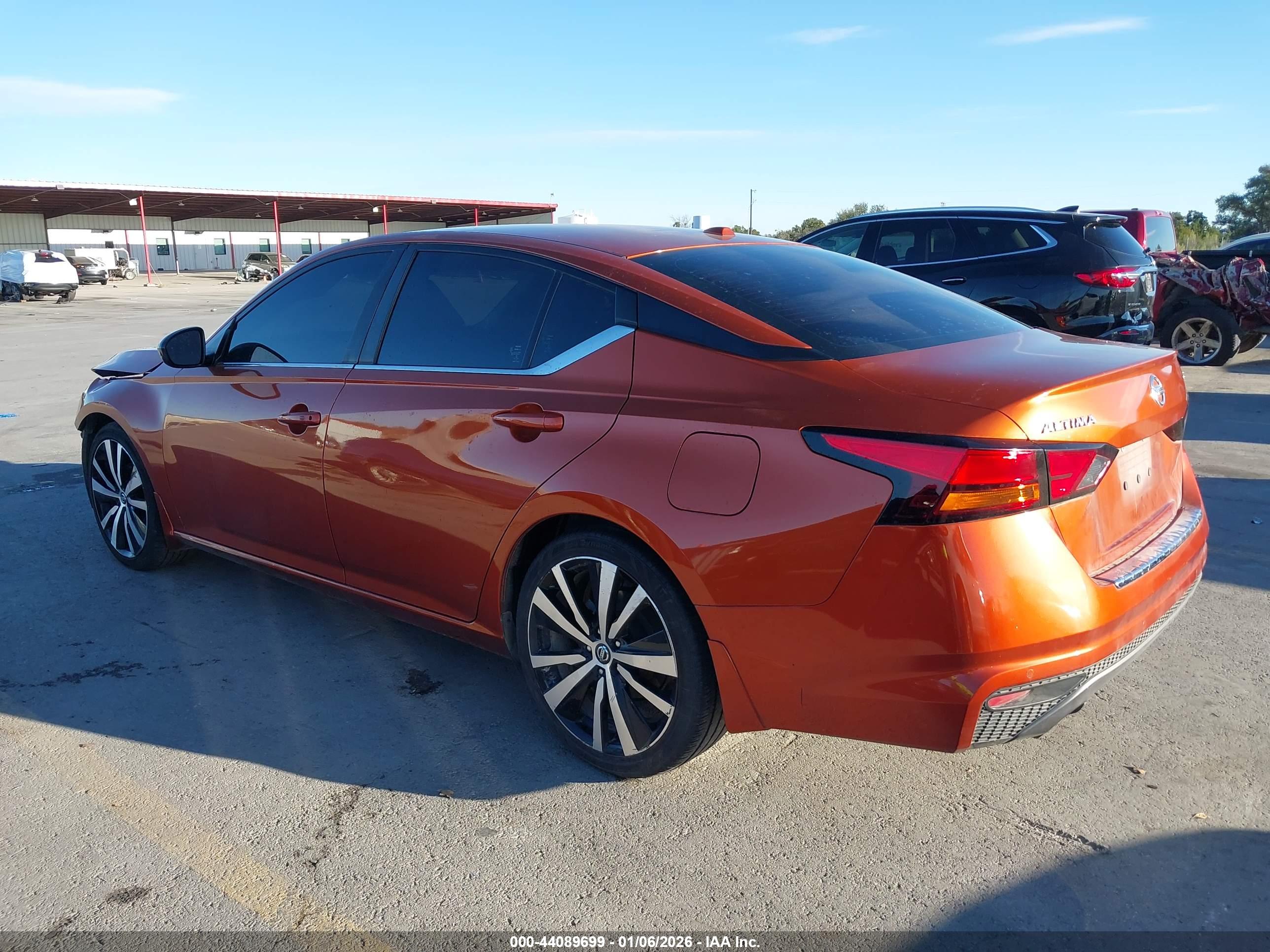 NISSAN ALTIMA image 3