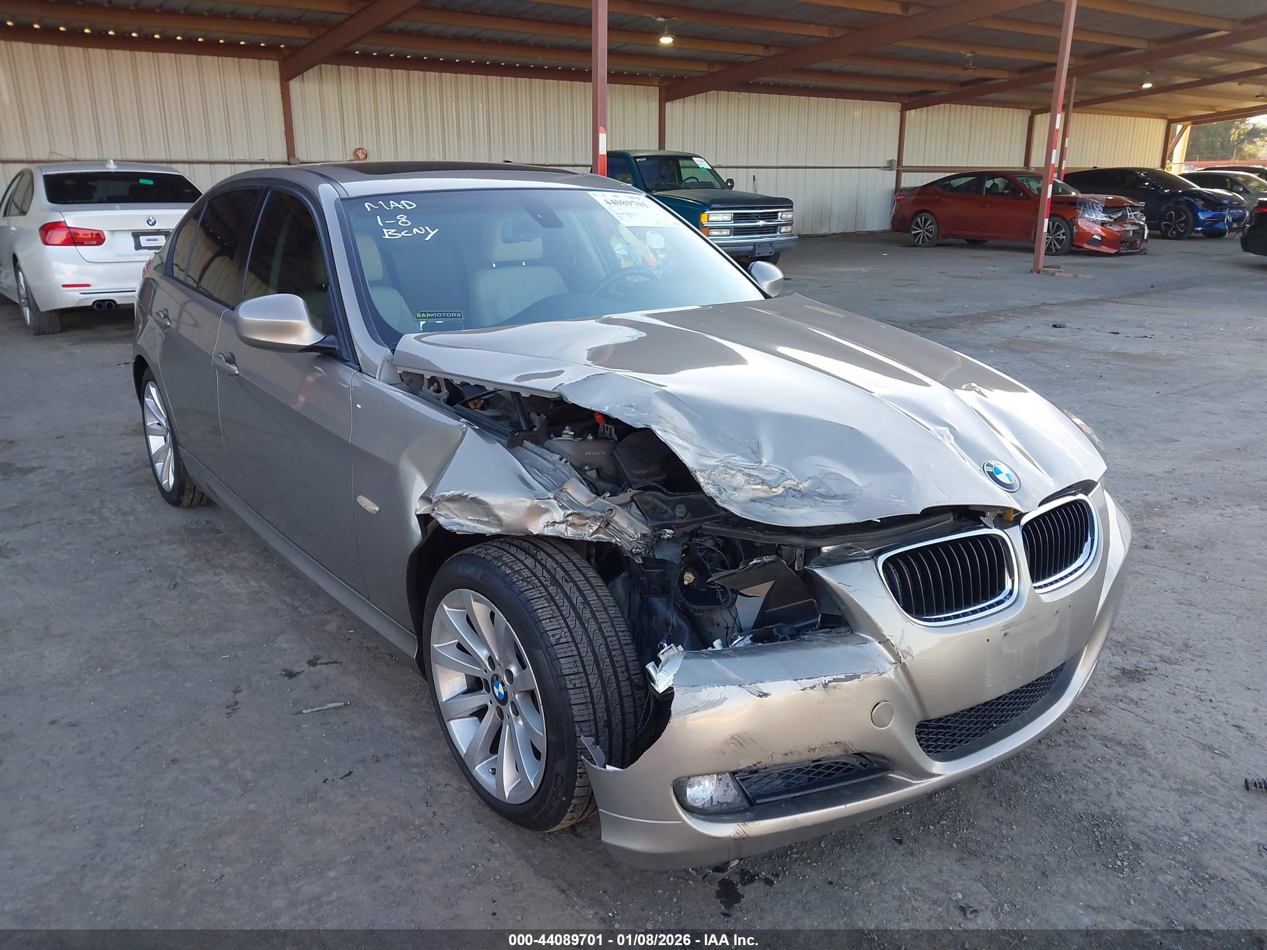 BMW 328I image 6