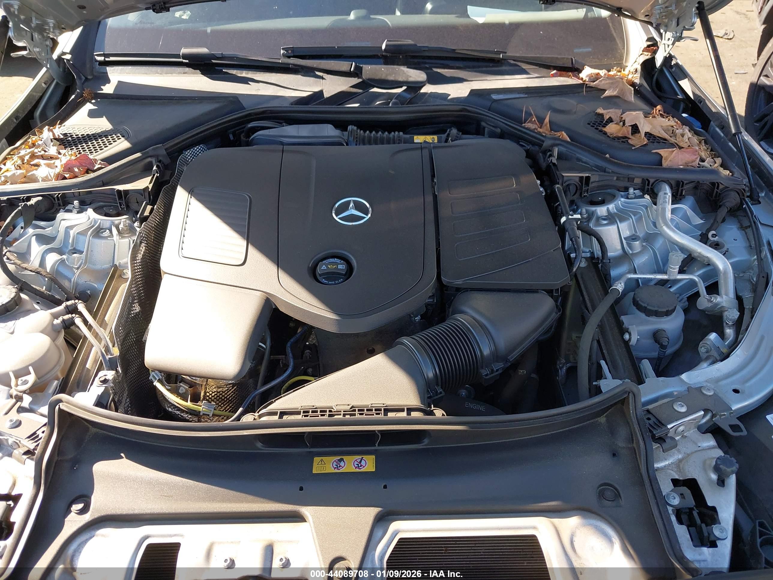 MERCEDES-BENZ E image 10