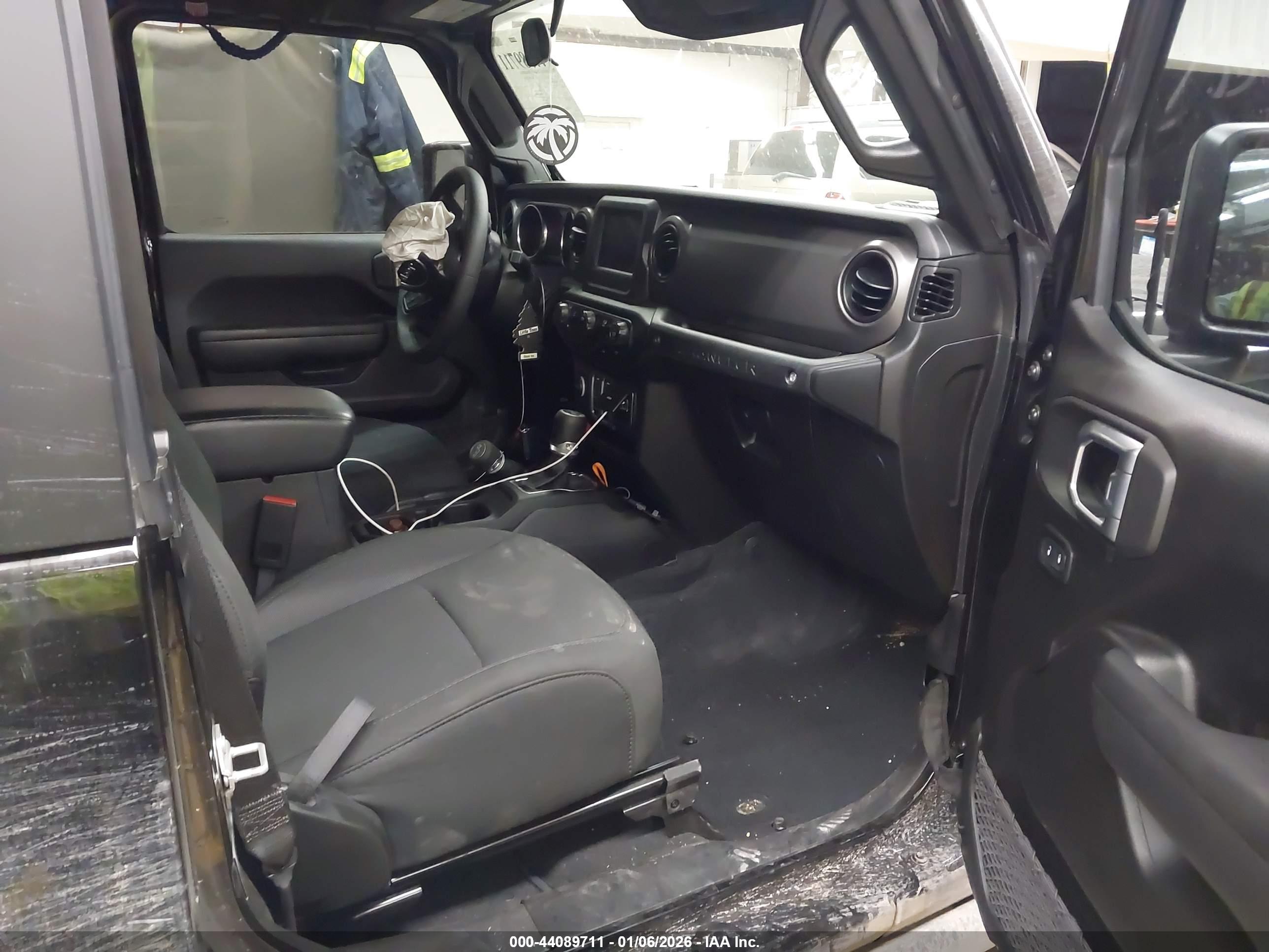 JEEP WRANGLER image 5