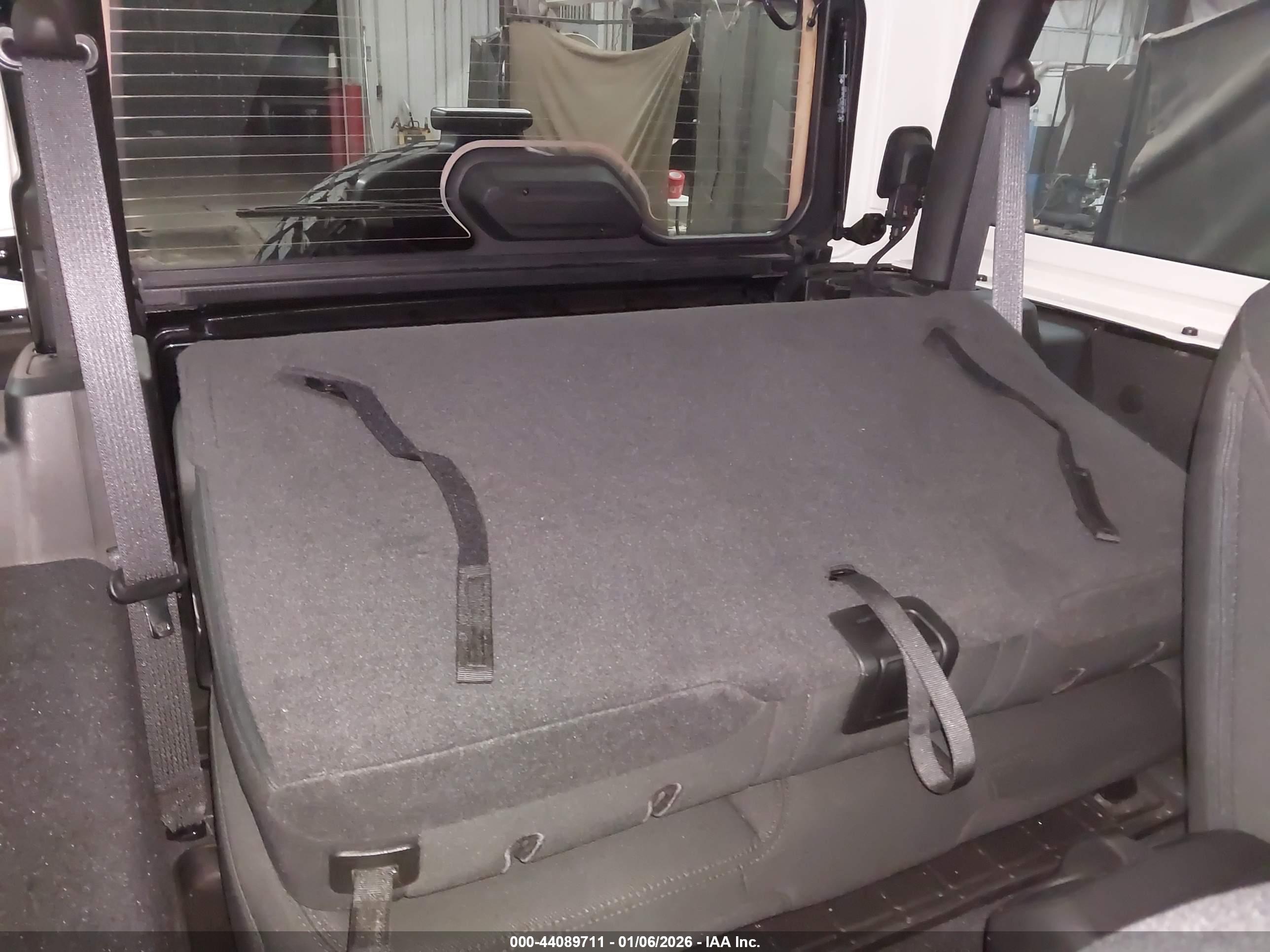 JEEP WRANGLER image 8
