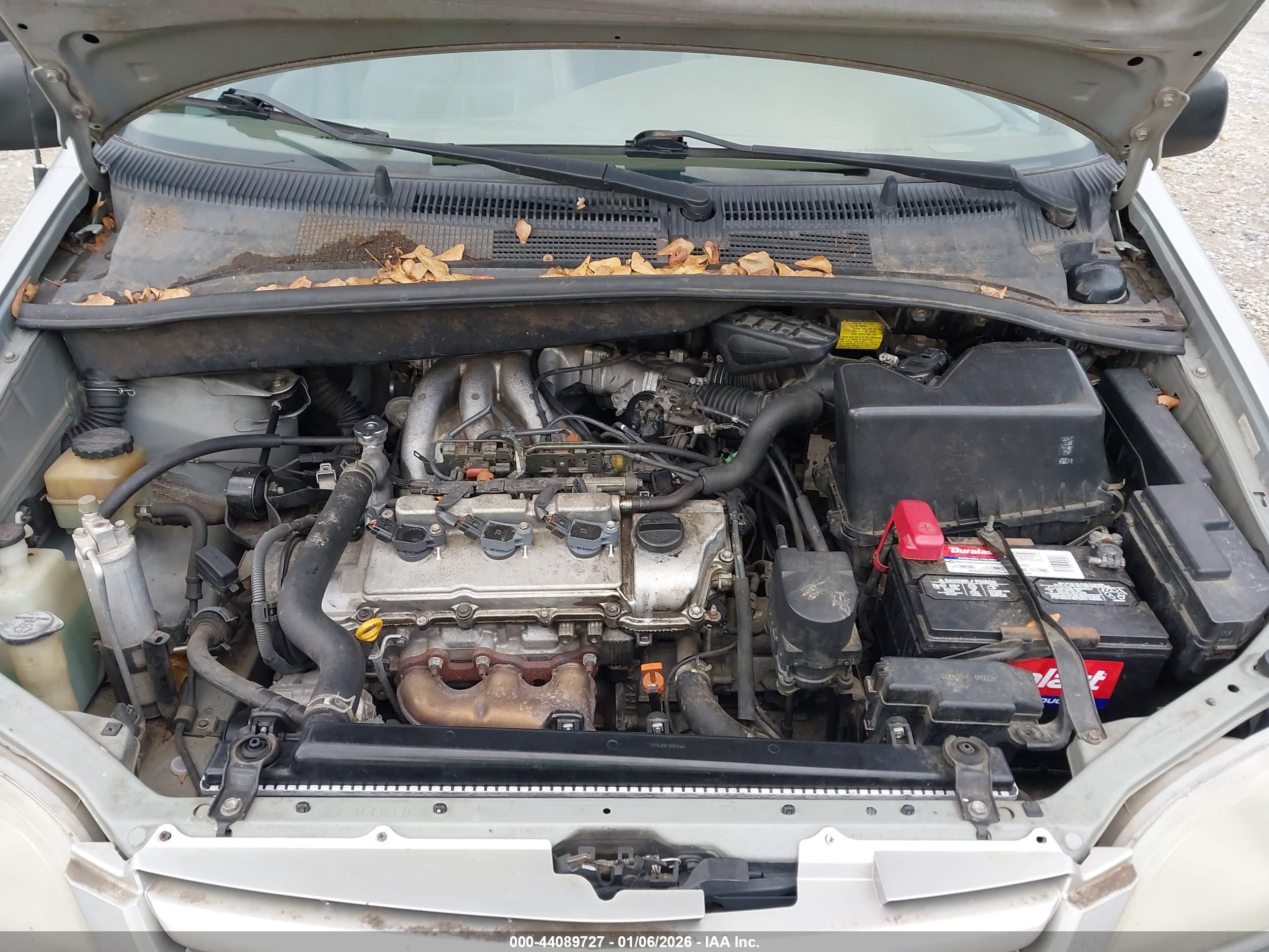 TOYOTA SIENNA image 10