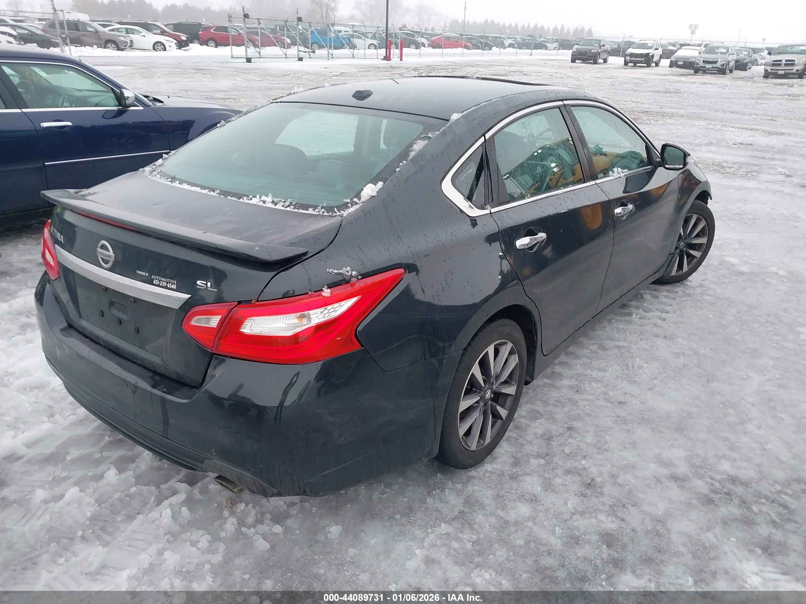 NISSAN ALTIMA image 4