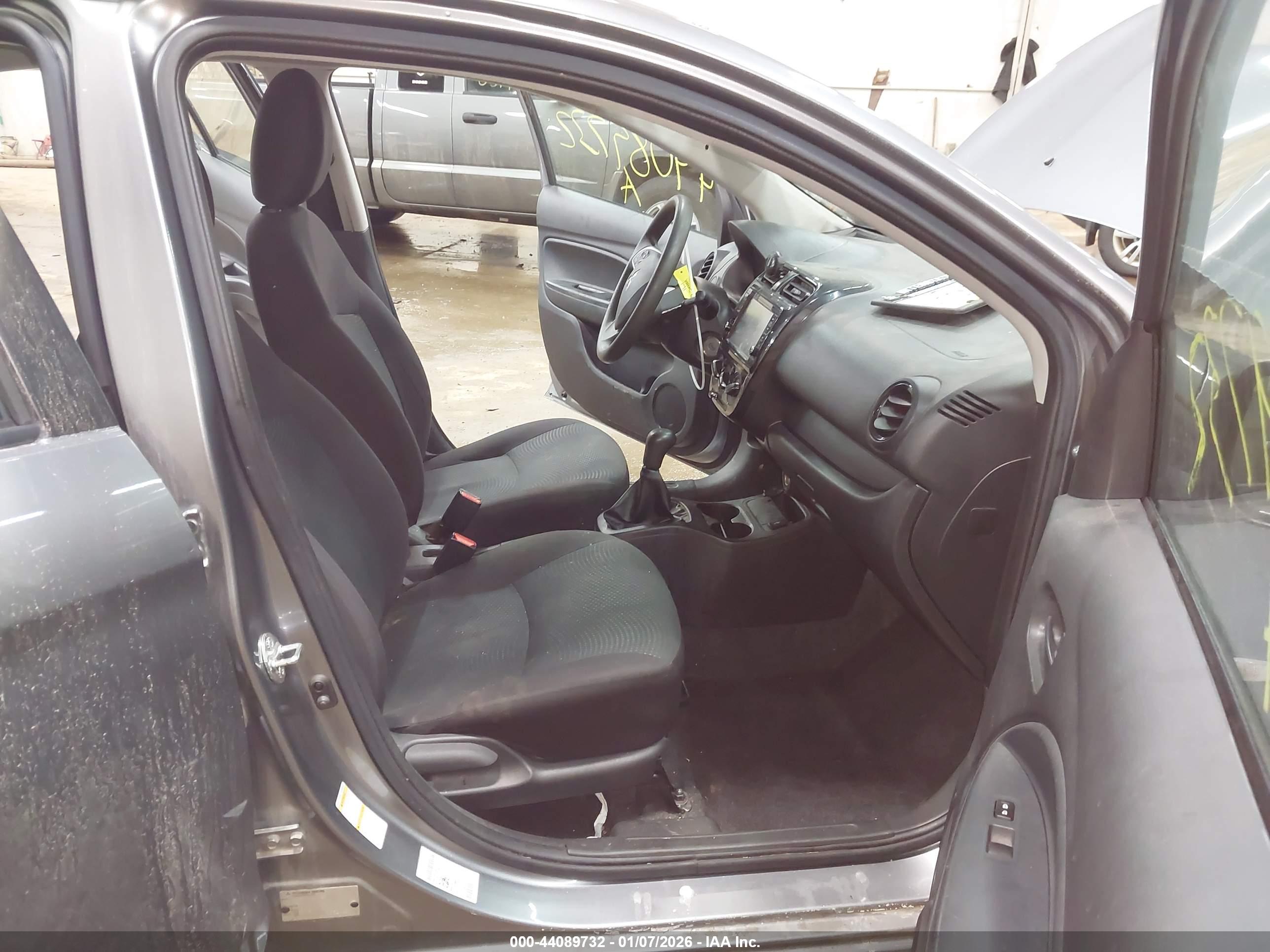 MITSUBISHI MIRAGE image 5