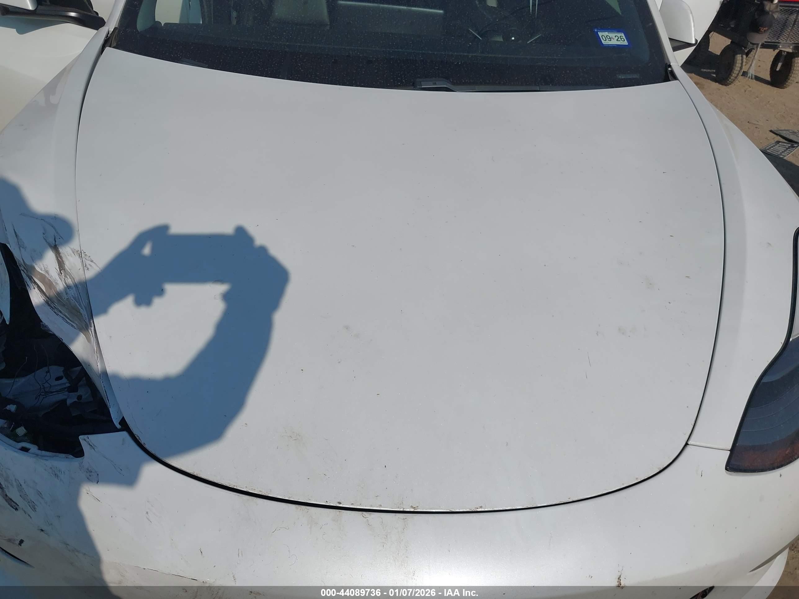 TESLA MODEL image 10