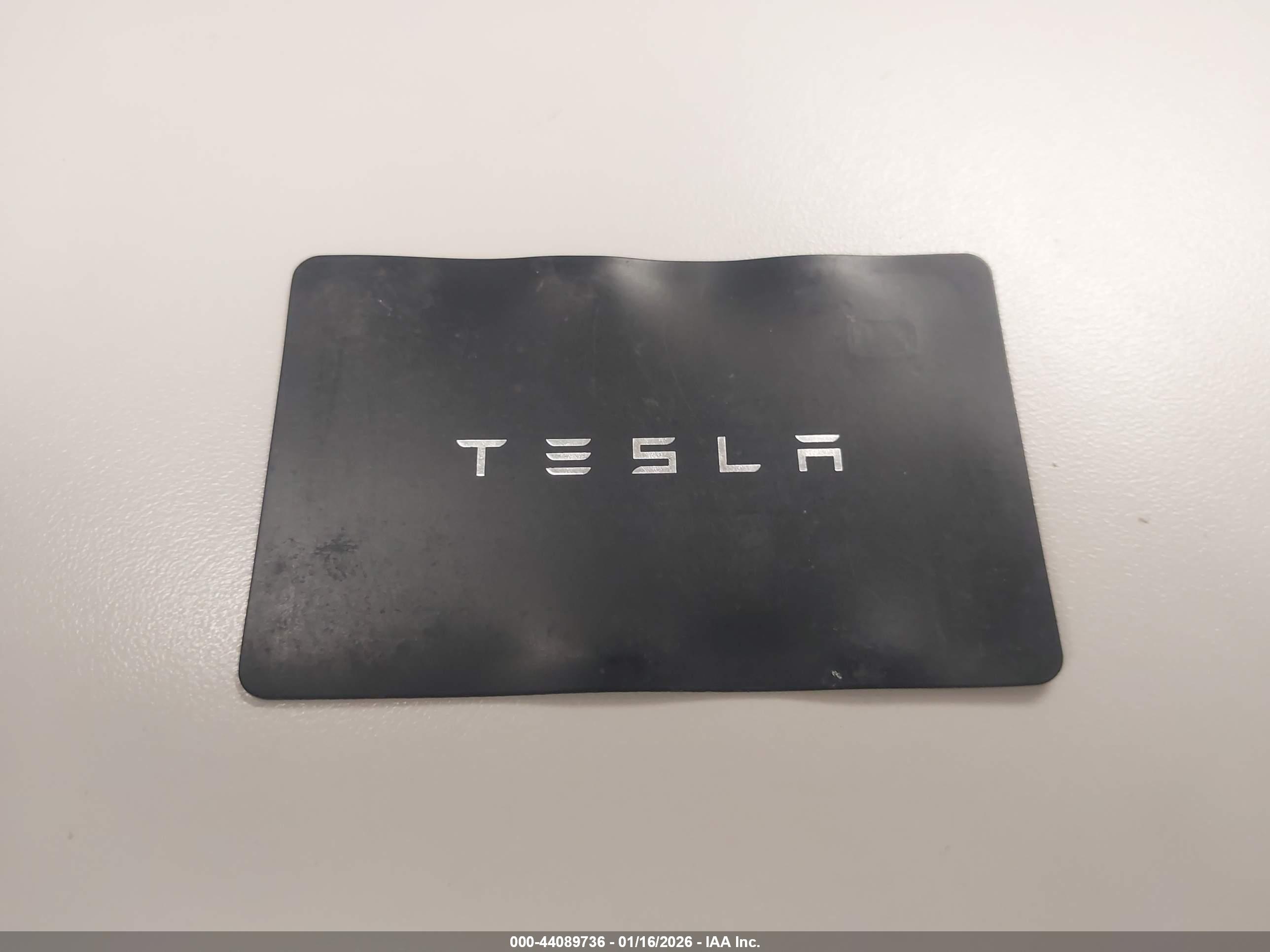 TESLA MODEL image 11
