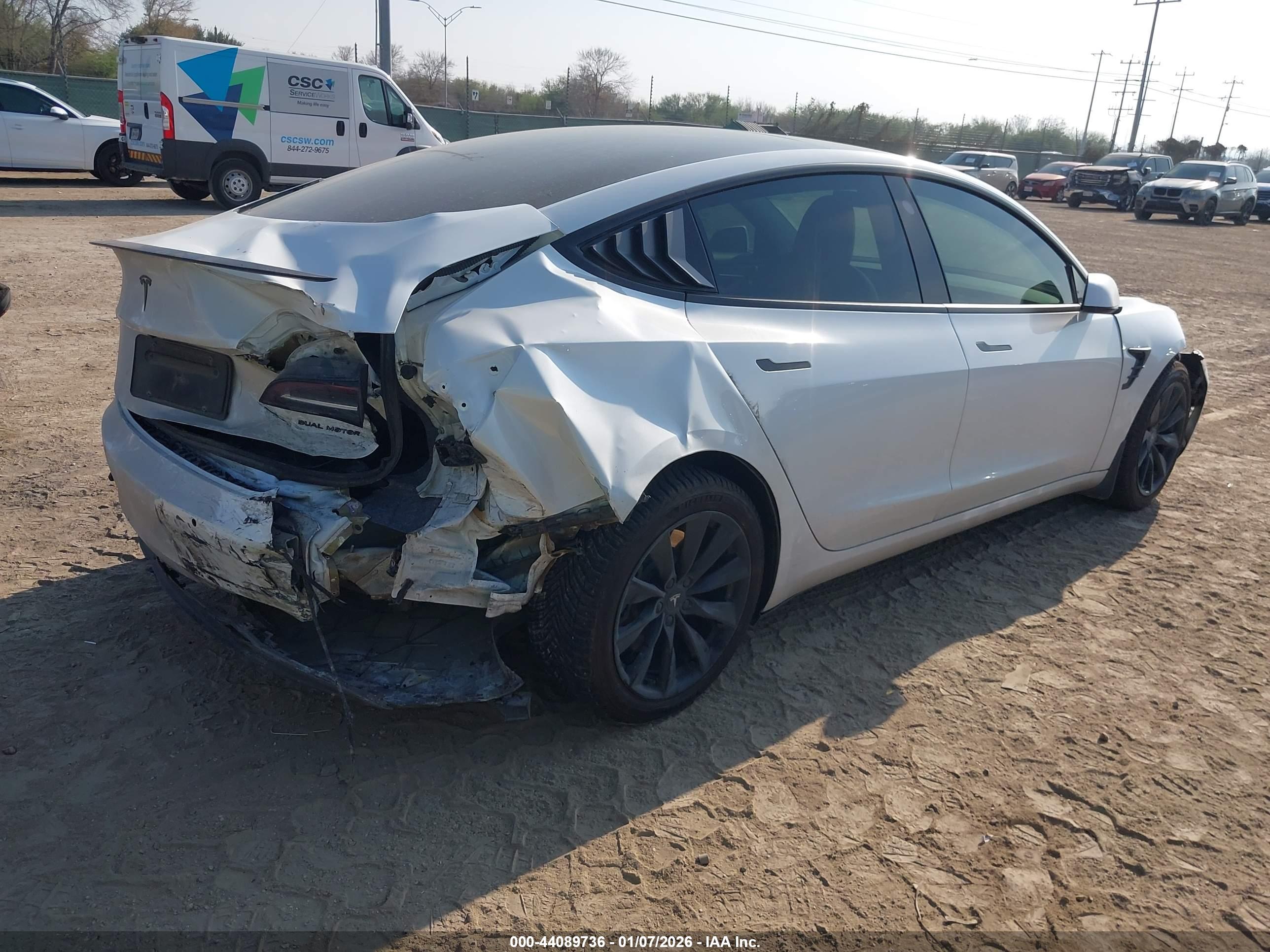 TESLA MODEL image 4