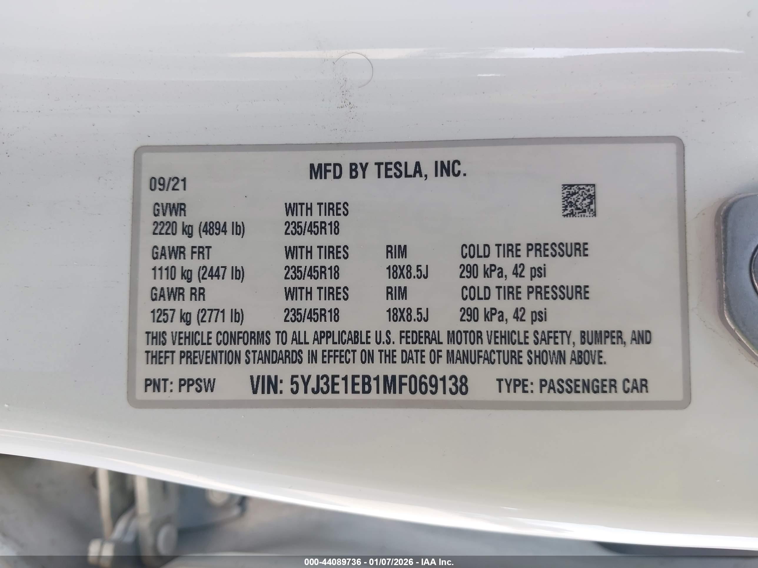 TESLA MODEL image 9